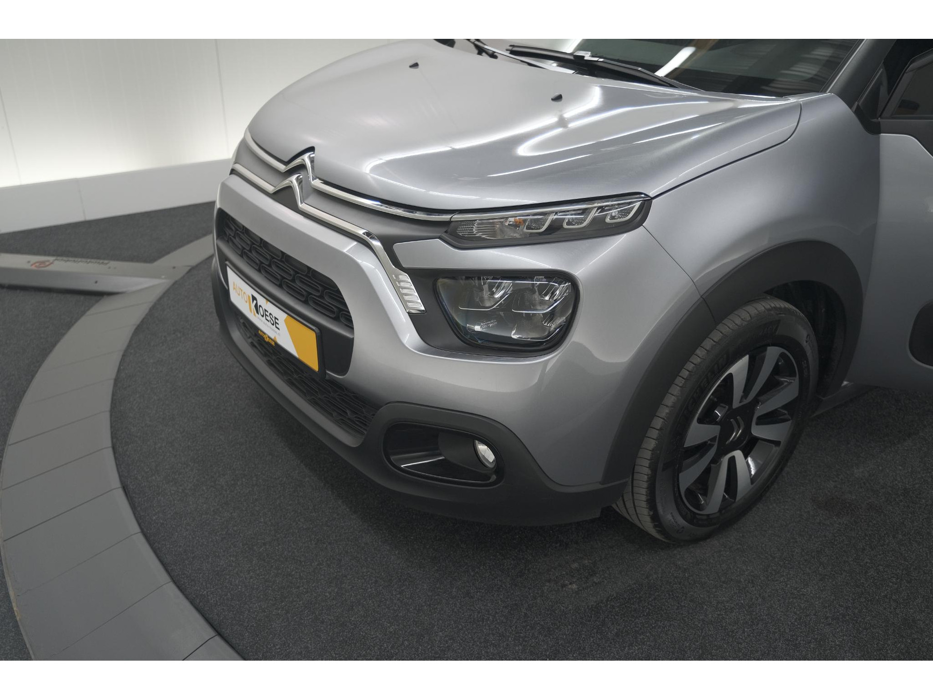 Citroen C3 PureTech 110 EAT6 Max | Parkeersensoren | Apple Carplay | 16 Inch Lichtmetalen Velgen