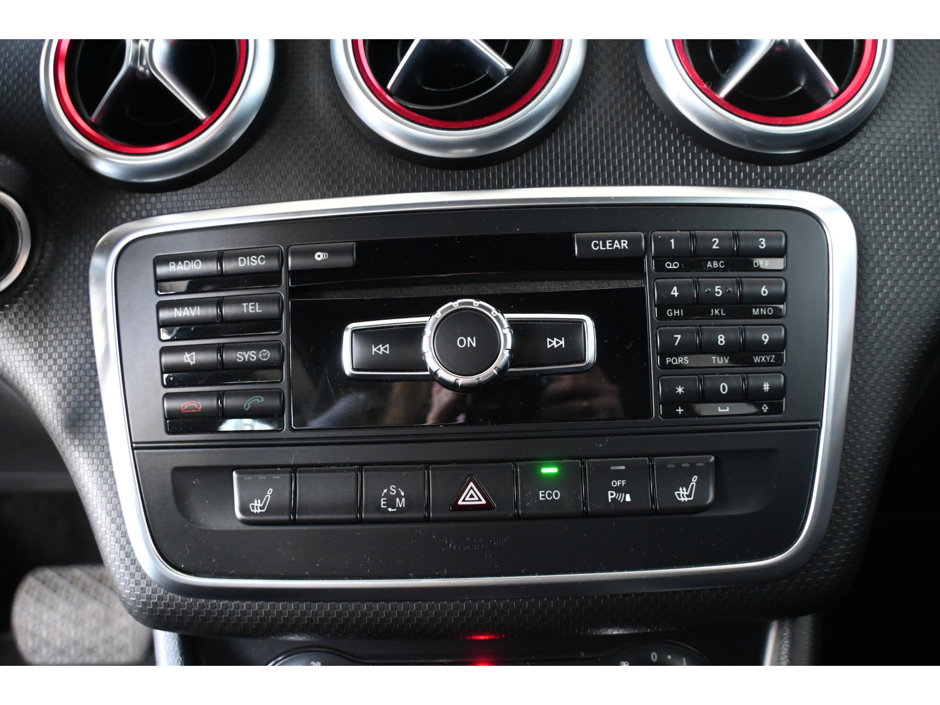 Mercedes-Benz A-klasse 180 CDI AMG Automaat Airco Navigatie Stoelverwarming Rijklaarprijs Inruil Mogelijk!
