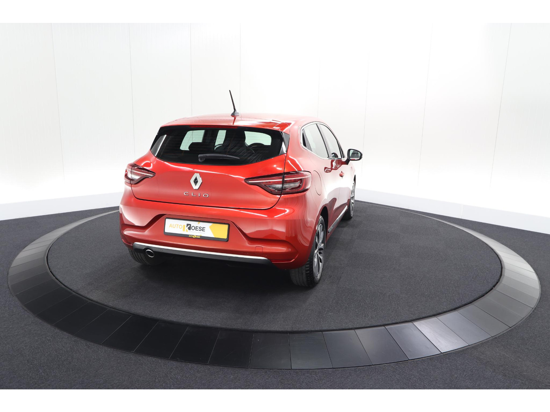 Renault Clio TCe 100 Intens | Dodehoekdetectie | Camera | Apple Carplay | Parkeersensoren