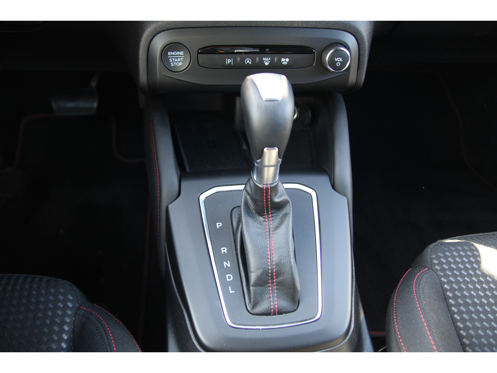 Ford Focus Wagon 1.0 EcoBoost 155 PK AUT. Hybrid ST Line X TREKHAAK AFNEEMBAAR | WINTERPACK | HEAD-UP