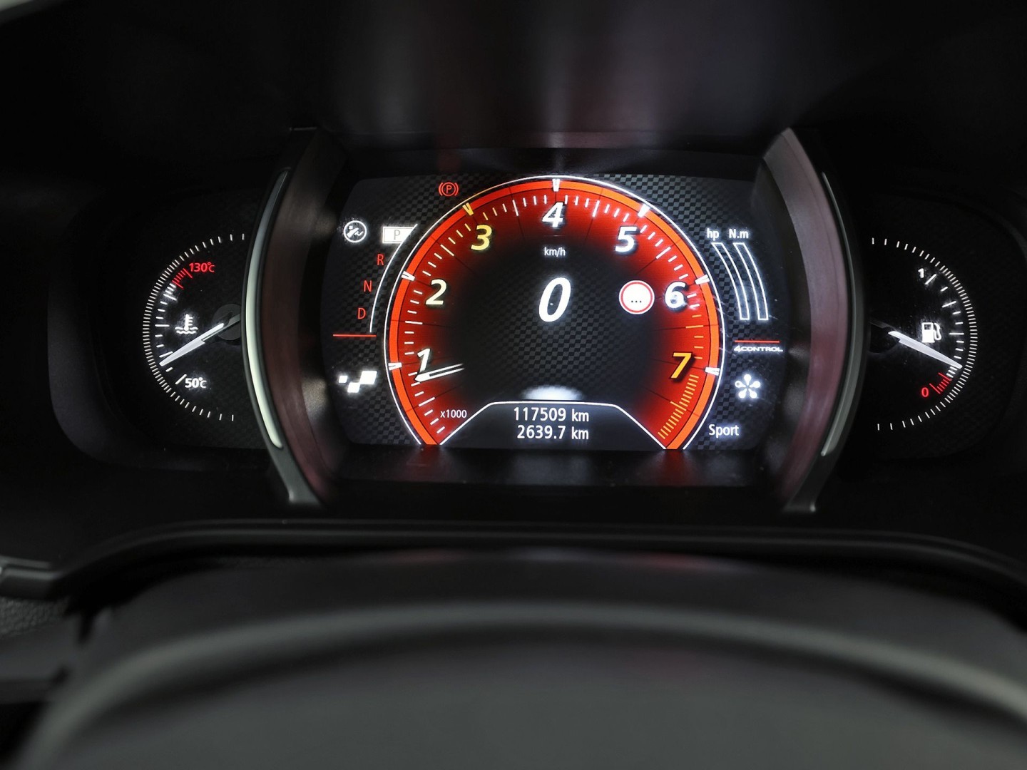Renault Mégane Estate 1.6 TCe GT 205Pk Automaat (VIRTUAL COCKPIT, GROOT NAVI, KUIPSTOELEN, HEAD-UP DISPLAY, CAMERA, ADAPTIVE CRUISE, BOSE, STOELVERWARMING, NIEUWSTAAT)