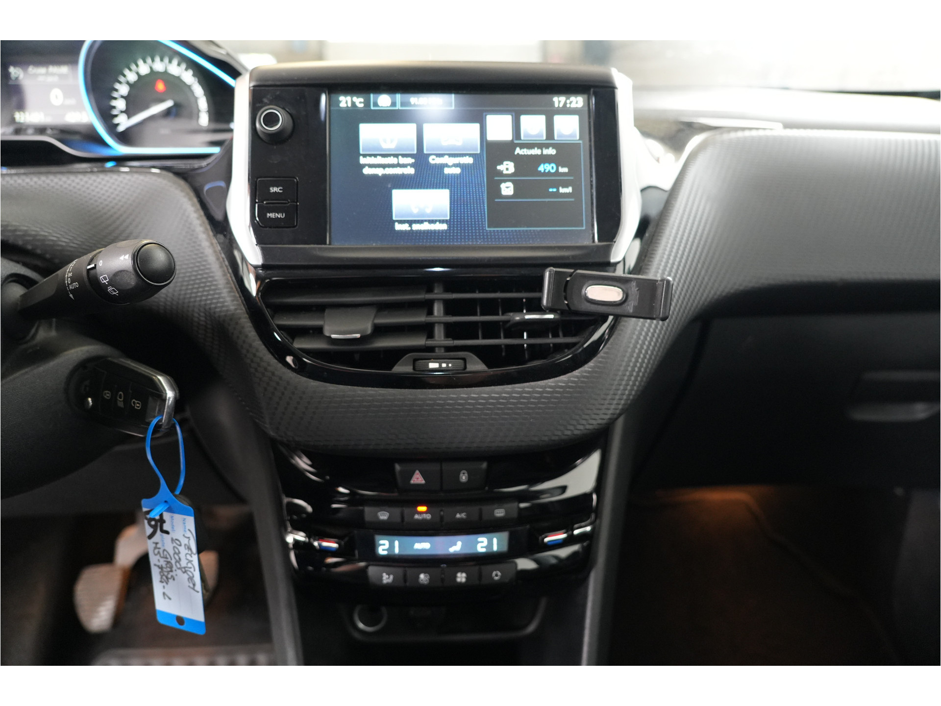 Peugeot 2008 1.2 PureTech Allure | Trekhaak | Cruise | Navi | Climate |