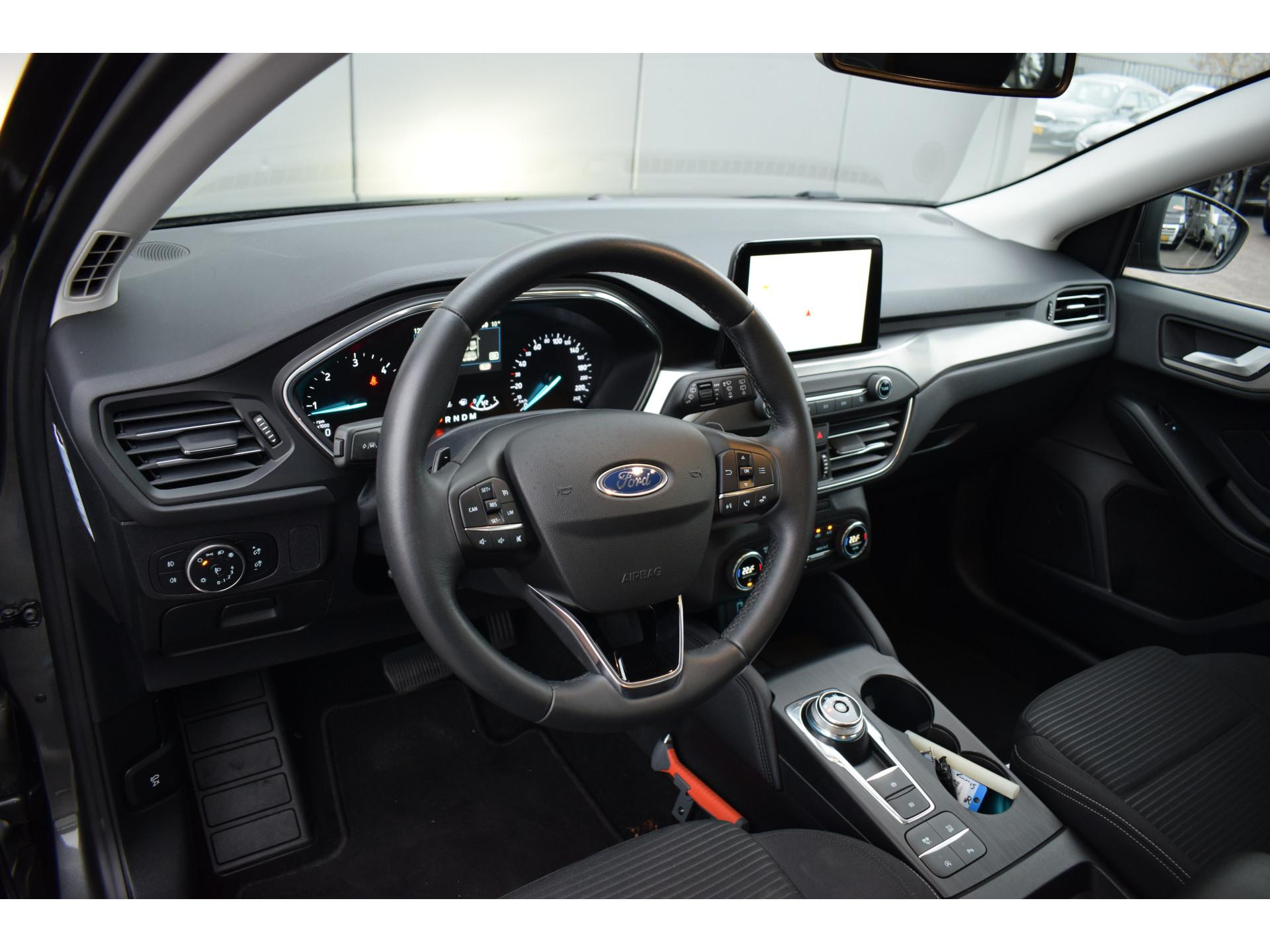 Ford Focus Wagon Wagon 1.5 EcoBlue Titanium Business | Automaat | Trekhaak | Apple CarPlay | Climate