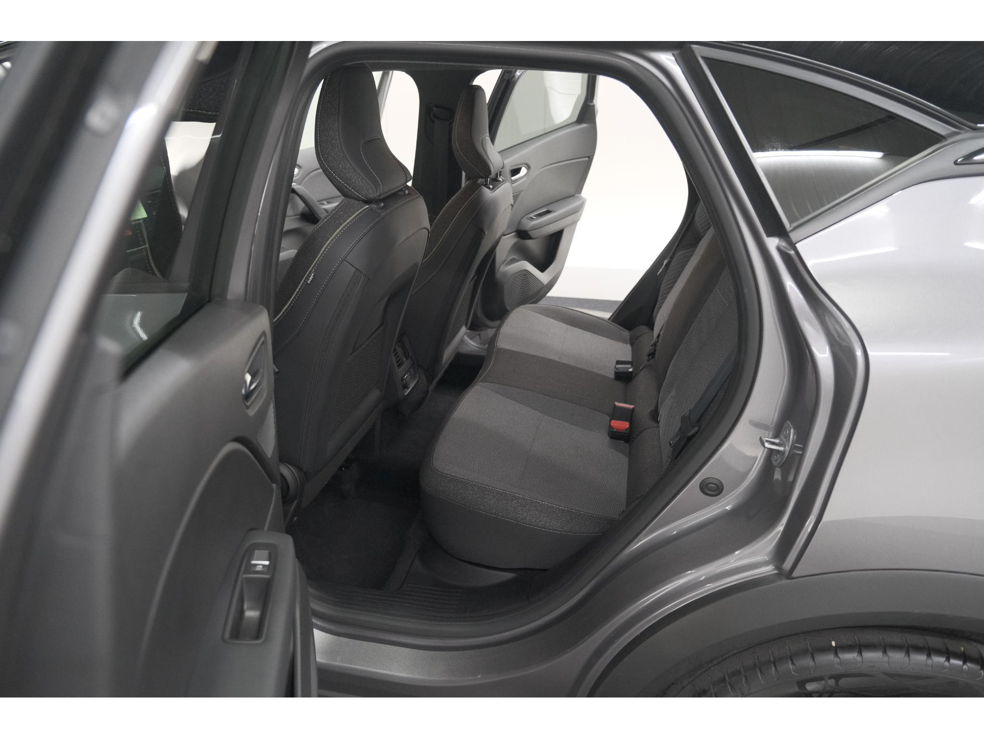 Renault Captur 1.6 E-Tech full hybrid 145 techno | Camera | Navigatie | Apple Carplay | Parkeersensoren
