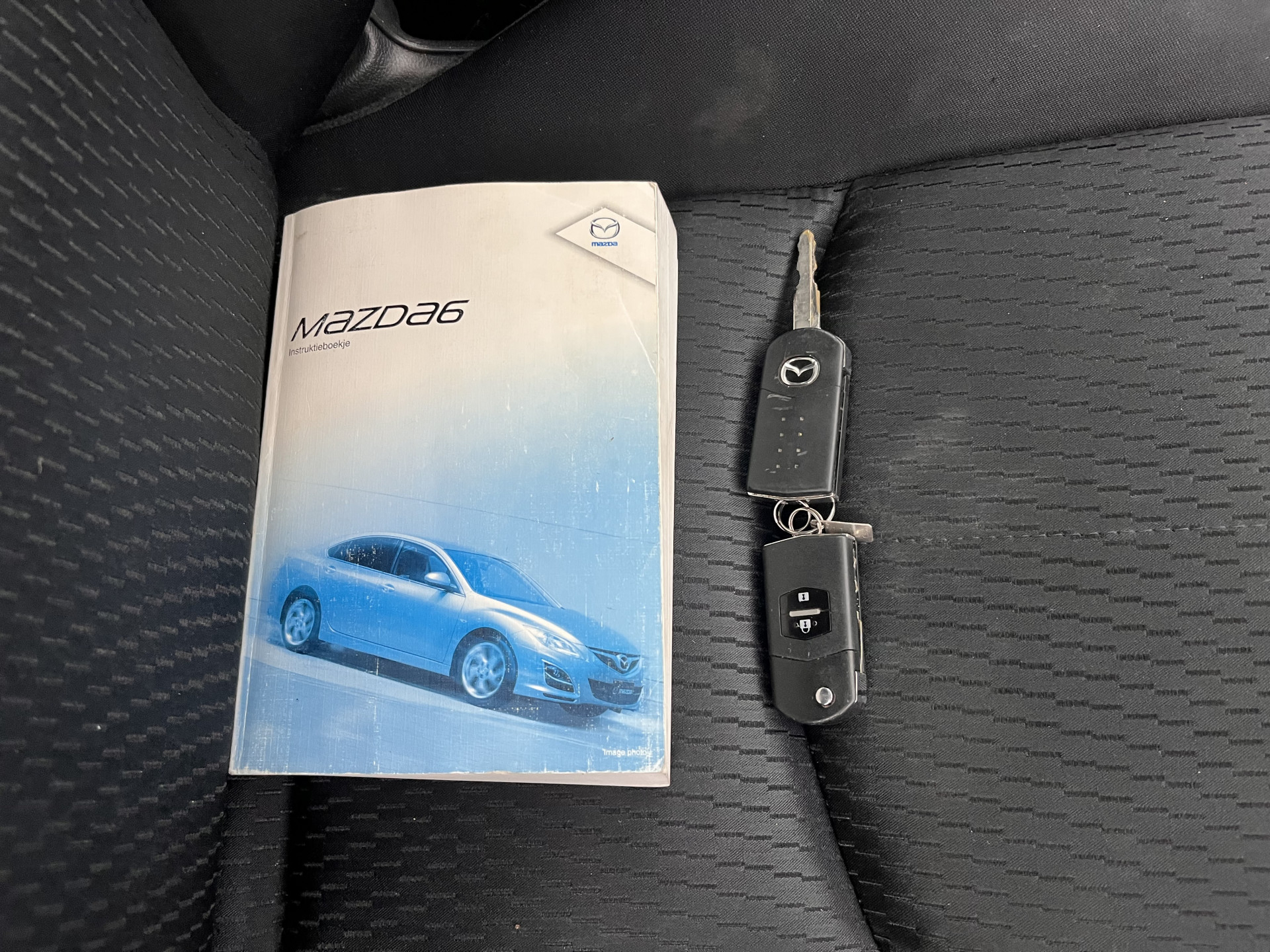 Mazda 6 Sportbreak 2.2 CiTD Business *AIRCO | CRUISE | COMFORT-SEATS | RADIO-CD/MP3 | 16''ALU*