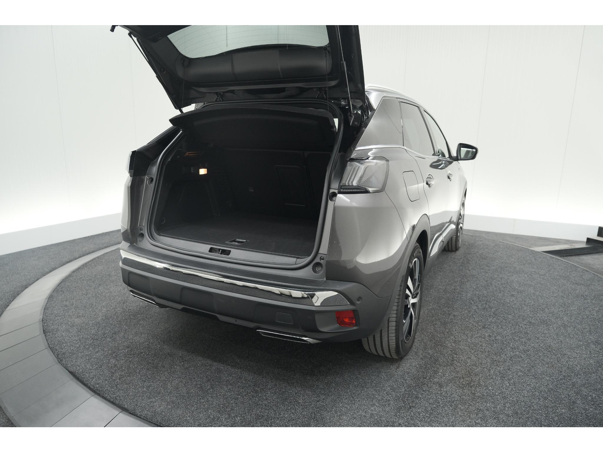 Peugeot 3008 HYbrid4 300 GT | Elektrisch Panoramadak | Dodehoekdetectie | Camera | Navigatie