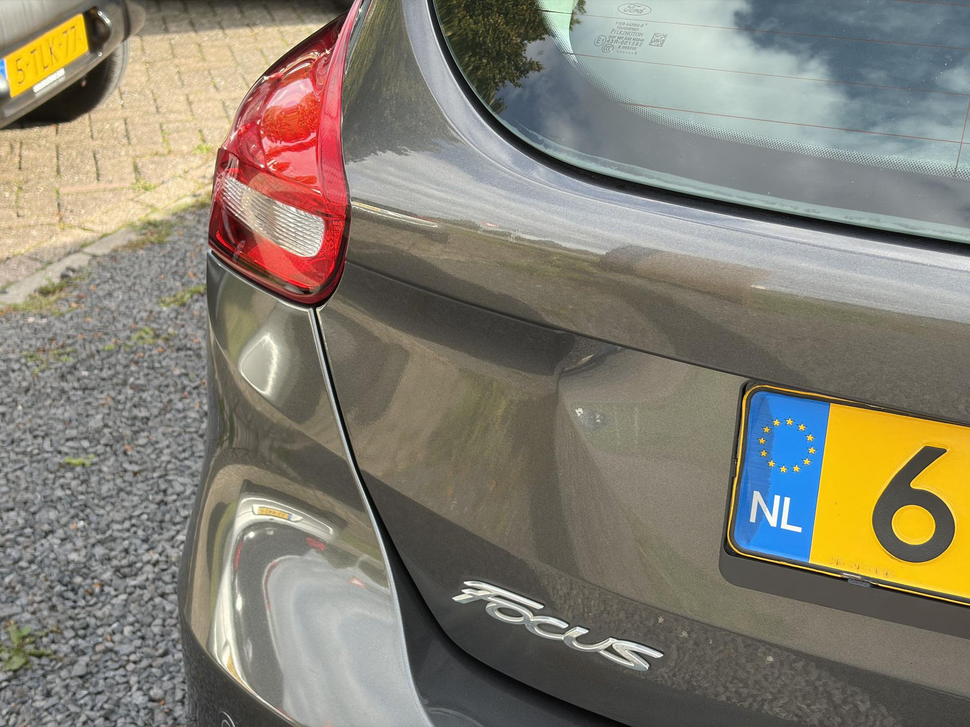 Ford Focus 1.0 Titanium Edition ✓1e Eigenaar✓125pk✓Recent Beurt gehad✓Dealer Onderhouden✓Navi✓6 Bak✓Pdc V+A✓Clima✓Cruise✓Lm velgen✓4 Elekt Ramen✓N.A.P✓Apk tot 03-2027