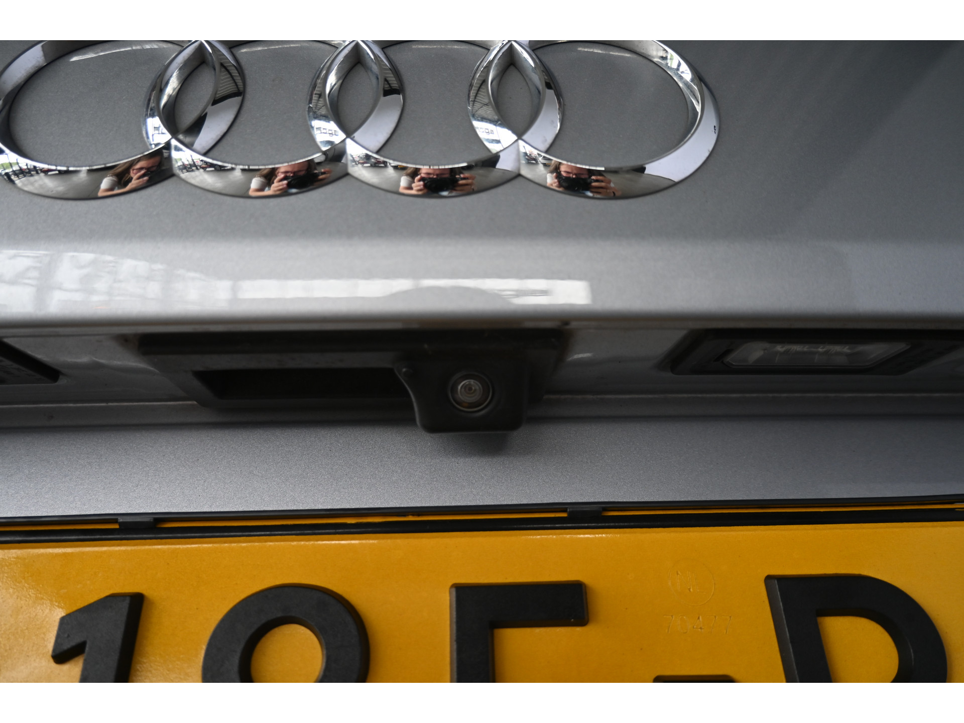 Audi A4 Avant 2.0 TFSI quattro S-Line Automaat Navigatie Panoramadak Adaptief Matrix LED Goed Onderhouden! Inruil Mogelijk!