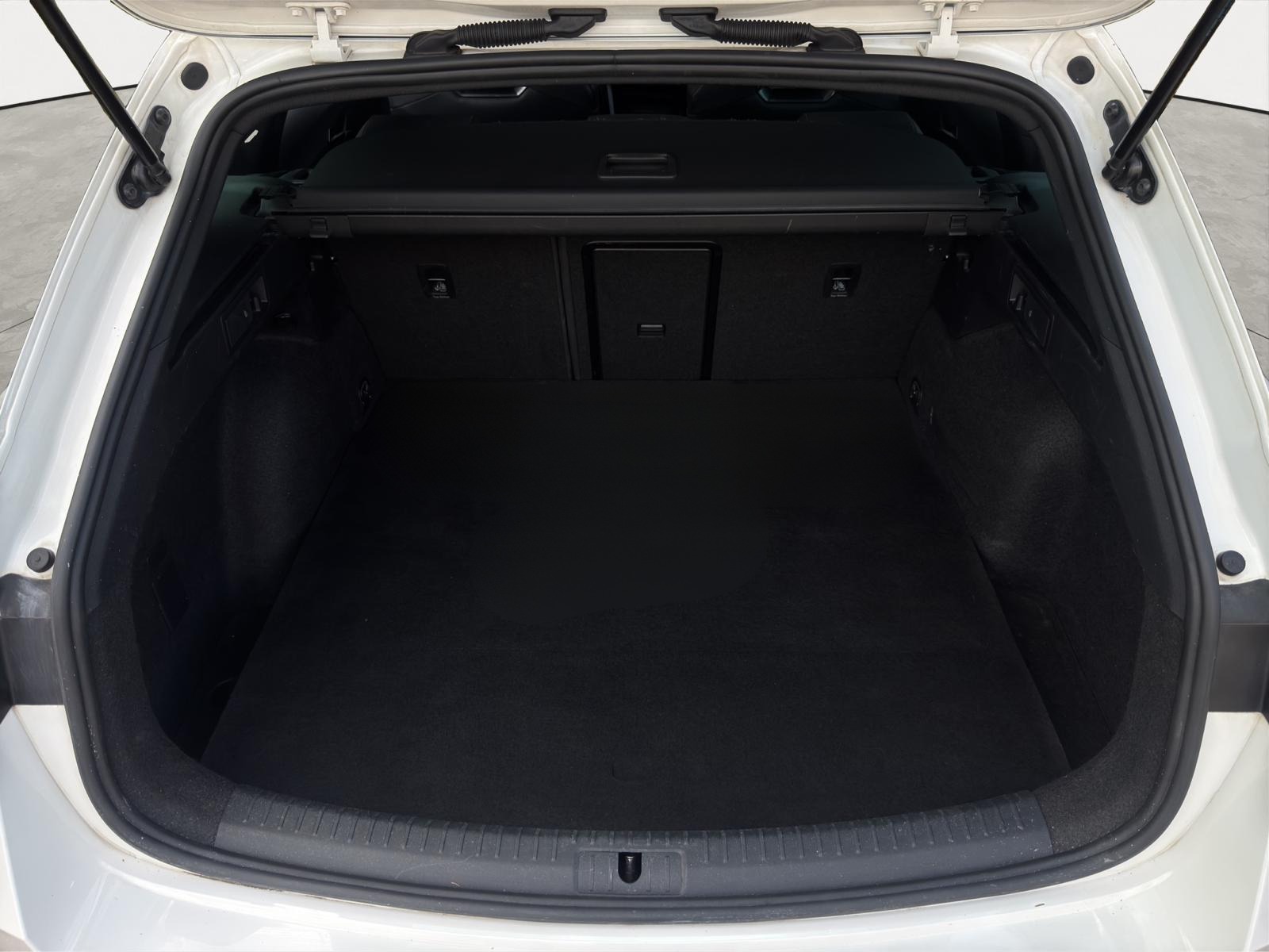 CUPRA Leon Sportstourer 1.4 e-Hybrid 245PK VZ Adrenaline Pano Keyless Schaalstoelen