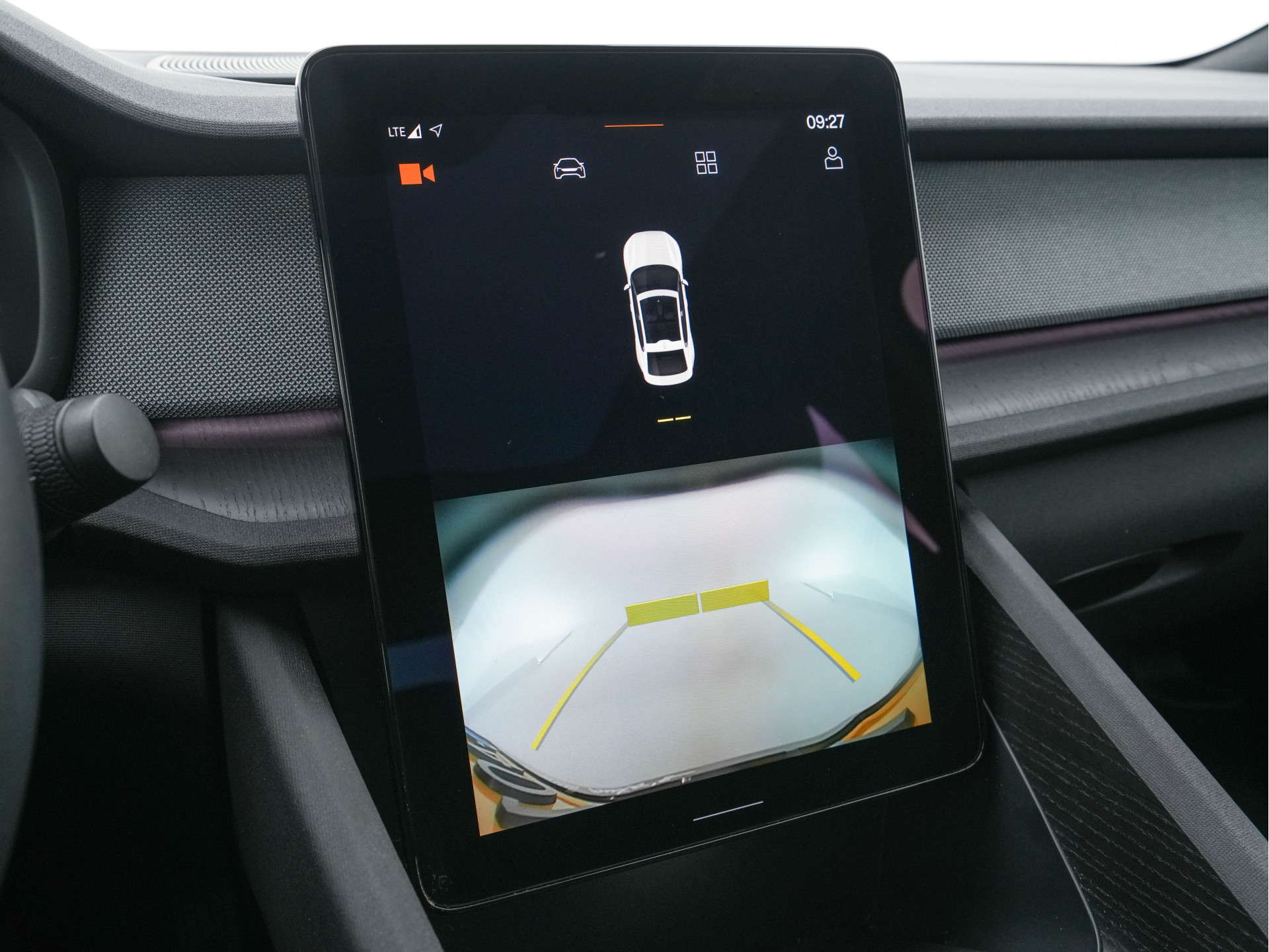 Polestar 2 Long Range Dual Motor Launch Edition 78kWh [ 3-Fase ] {SOH-93%} (INCL-BTW) *PANO | HARMAN/KARDON-AUDIO | FULL-LED | TOPVIEW | BLINDSPOT |  KEYLESS | MEMORY-PACK | ADAPTIVE CRUISE | CARPLAY | HEATED-SPORTSEATS | DIGI-COCKPIT | 20"ALU*