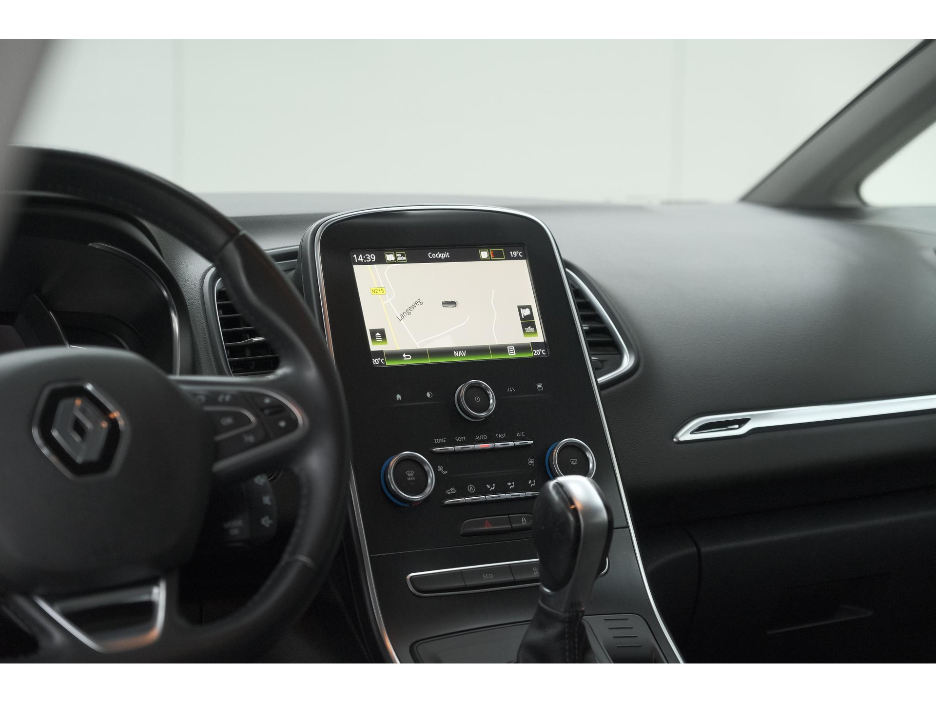 Renault Grand Scénic 1.3 Intens TCe 140 EDC | 7 Zitplaatsen | Apple Carplay | Camera | Parkeersensoren voor + achter