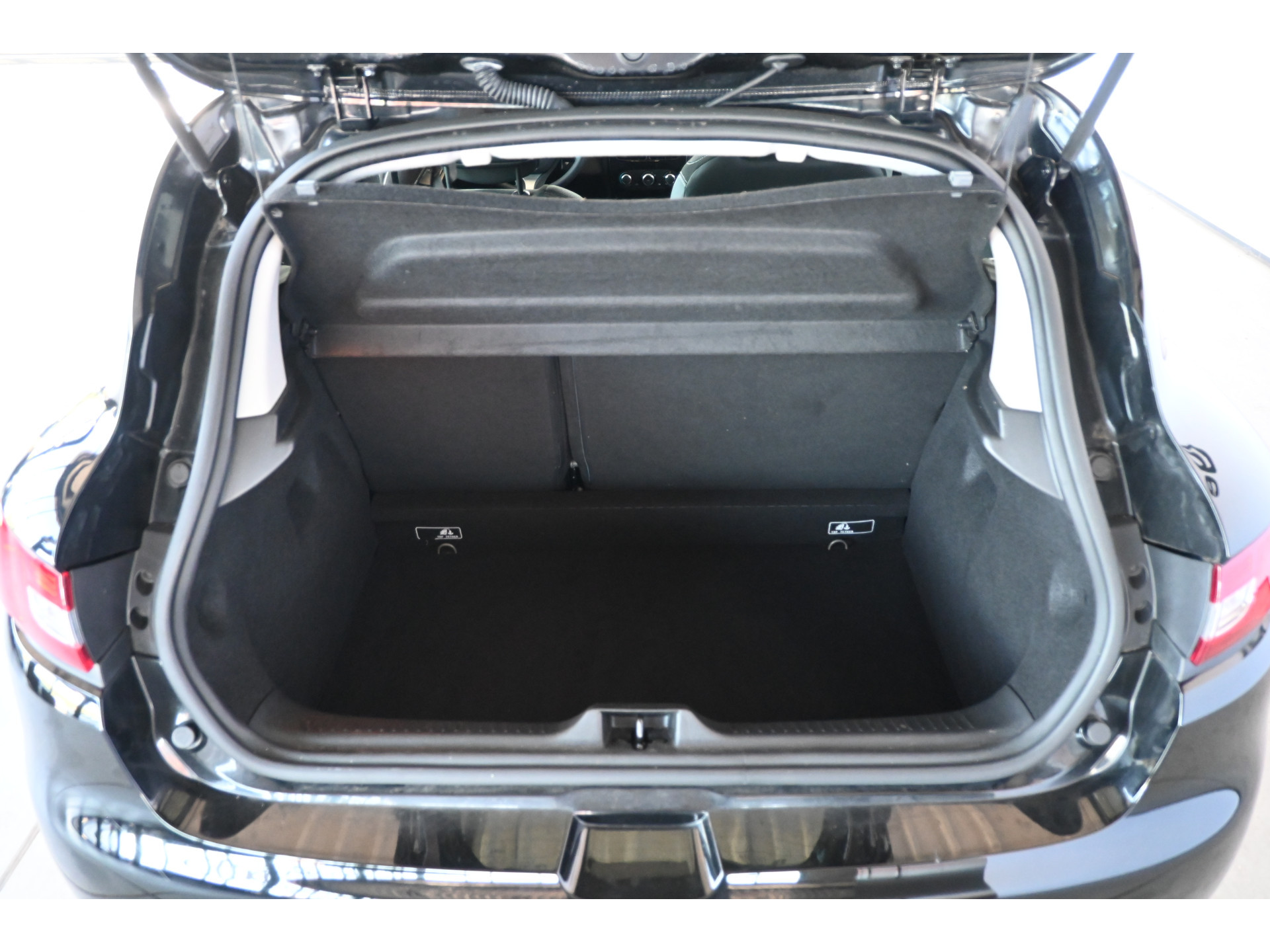 Renault Clio 1.2 Dynamique Automaat Airco Navigatie Cruise Control Goed Onderhouden! Inruil Mogelijk!