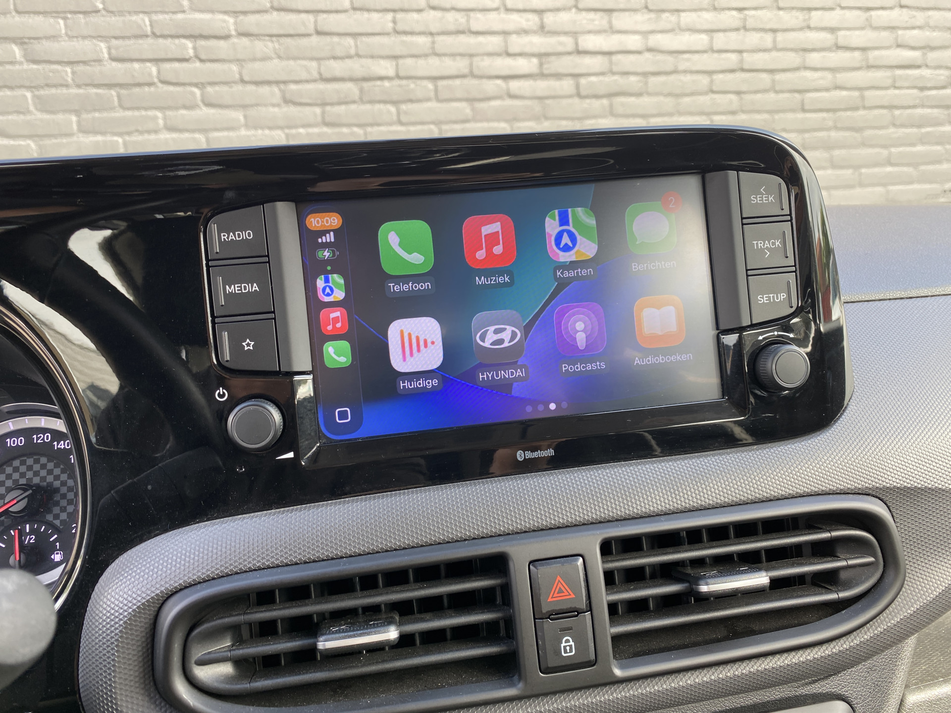 Hyundai i10 1.0 Comfort | 1e eigenaar | airco | apple carplay | cruise control | all season banden | dab | apk t/m 6-2028