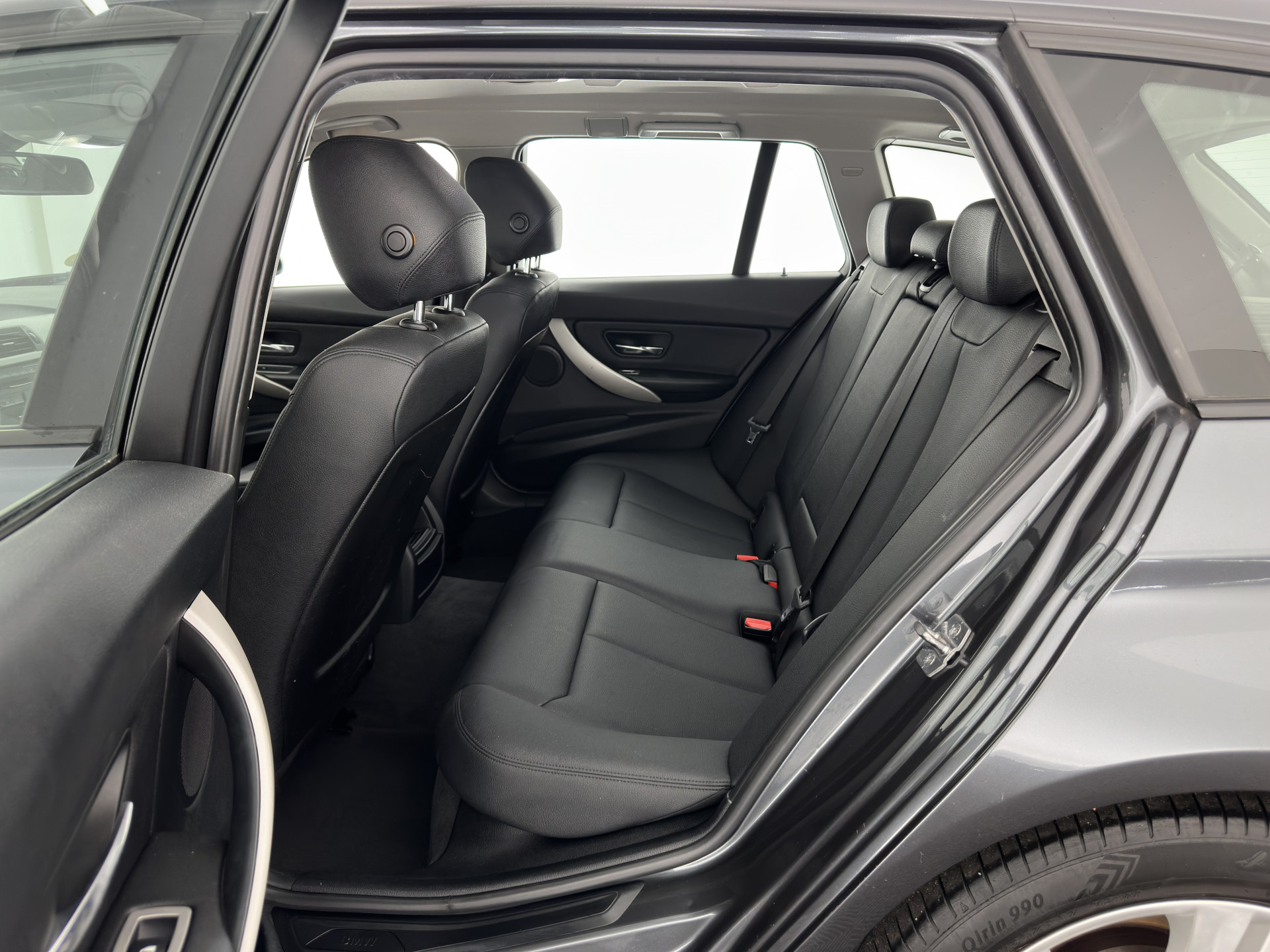 BMW 3-serie Touring 316d High Executive *FULL-LEATHER | NAVI-FULLMAP | HEATED-COMFORTSEATS | AIRCO | CRUISE | PDC | 17''ALU*