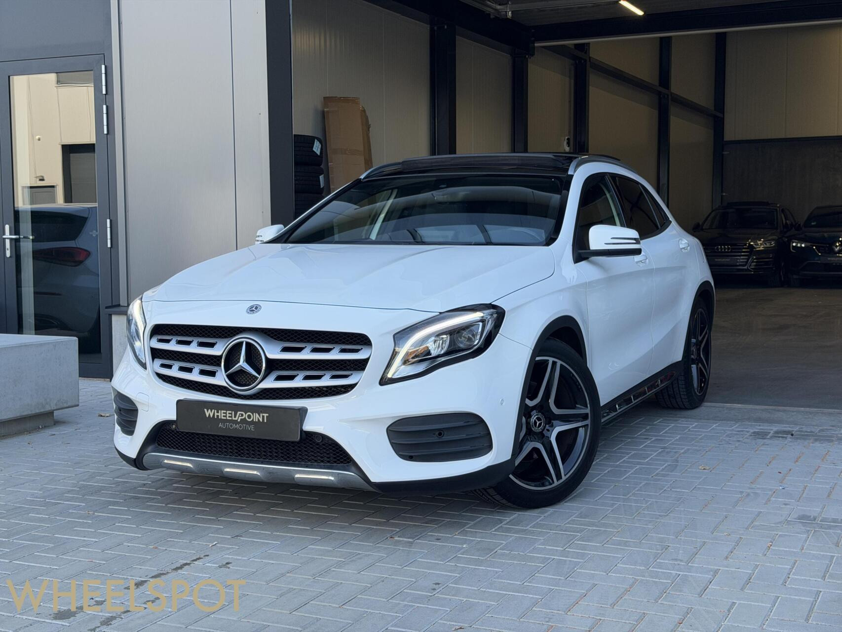 Mercedes GLA-klasse 250 4Matic AMG|Pano|Keyless|19 Inch|Camera