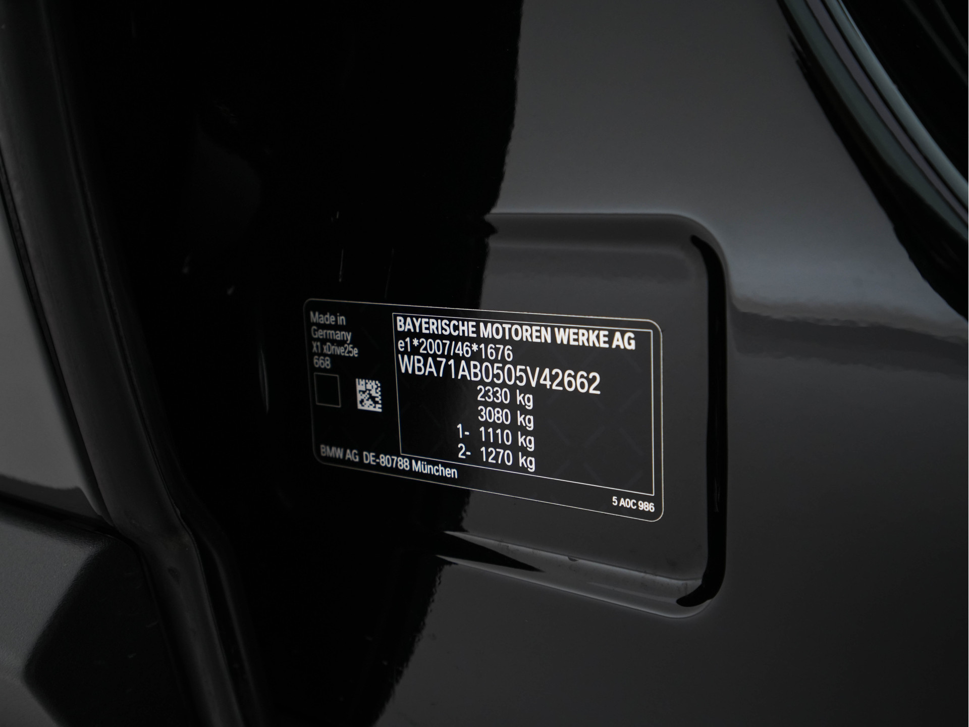 BMW X1 xDrive25e Sportline Business Edition Plus (Plug-In) (INCL-BTW) Aut. *PANO | LEATHER | FULL-LED | HEATED-SPORTSEATS | HIFI-SYSTEM | CAMERA | PRIVACYGLASS | NAVI-FULLMAP | ECC | HEAD-UP | PDC | KEYLESS | DAB | CRUISE | TOWBAR | AMBIENTLIGHT | 18