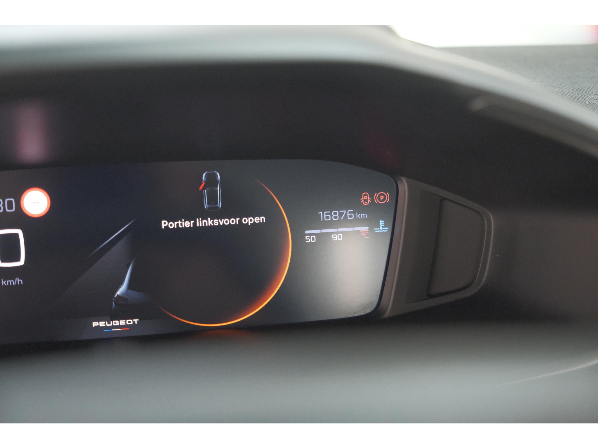Peugeot 208 PureTech 100 Allure | Apple Carplay | Parkeersensoren | Climate Control