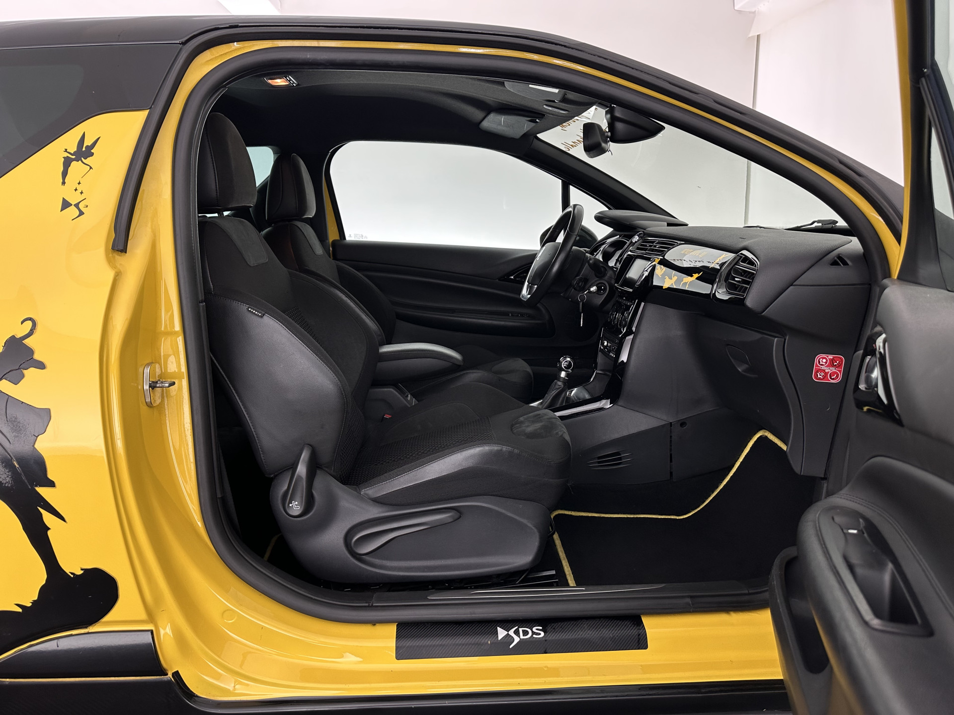 Citroën DS3 1.6 e-HDi Business *MICROFIBRE | NAVI-FULLMAP | SPORT-SEATS | PRIVACY-GLASS | ECC | PDC | CRUISE | 17''ALU*