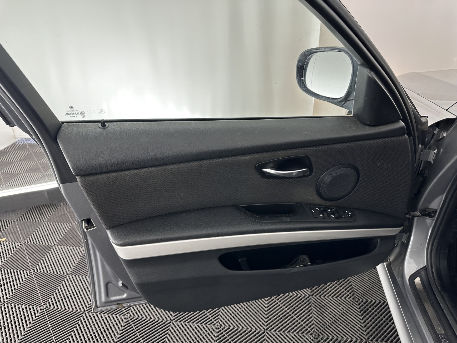 BMW 3-serie Touring 316i Business Line Sport-Pack ! LOOPT-OP-2-CILINDERS ! *NAVI-FULLMAP | ECC | PDC | CRUISE | COMFORT-SEATS | 17"ALU*