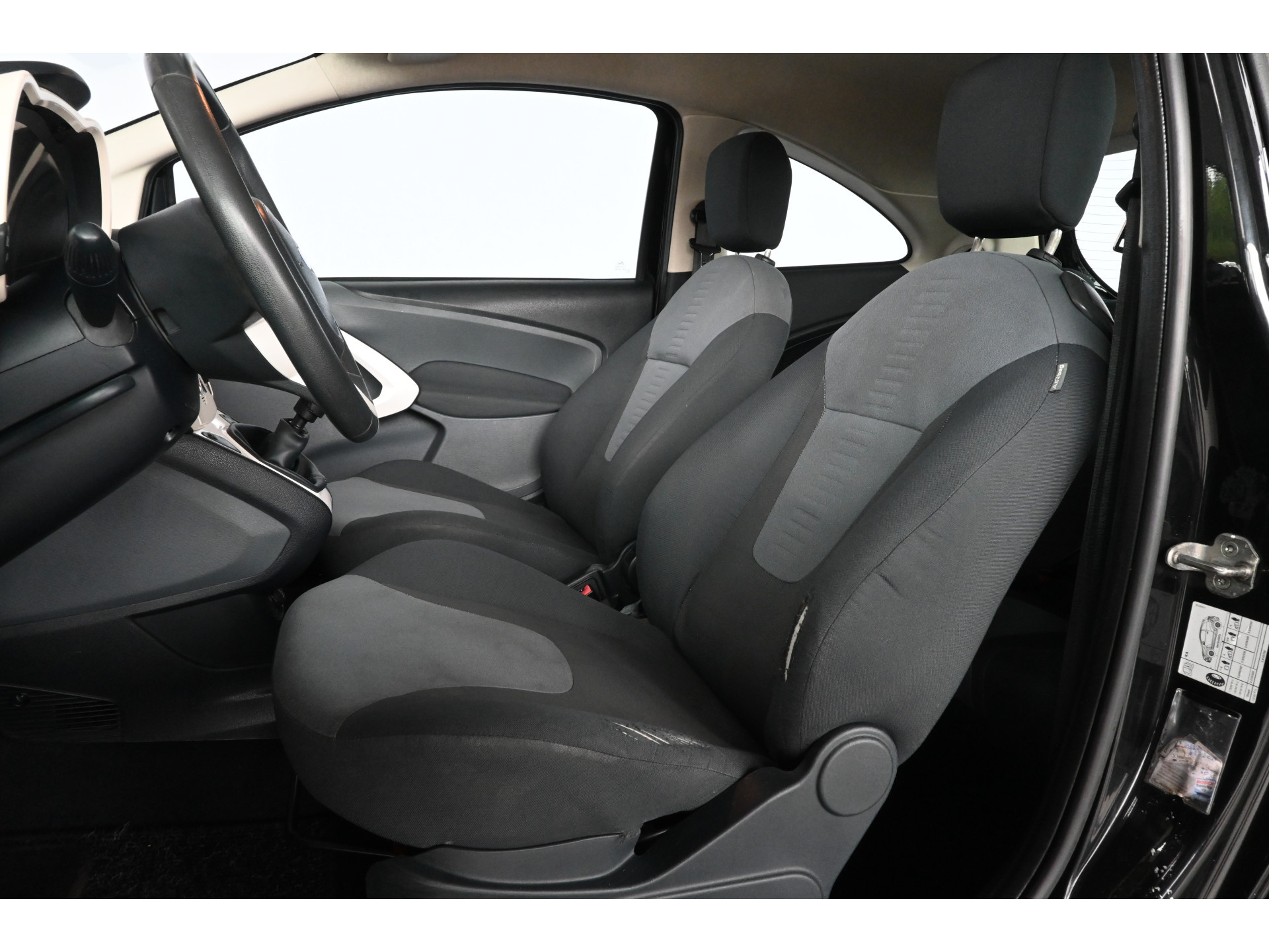 Ford Ka 1.2 Trend Airco Elektrisch Pakket! Licht metaal Nieuwe APK! Inruil Mogelijk!