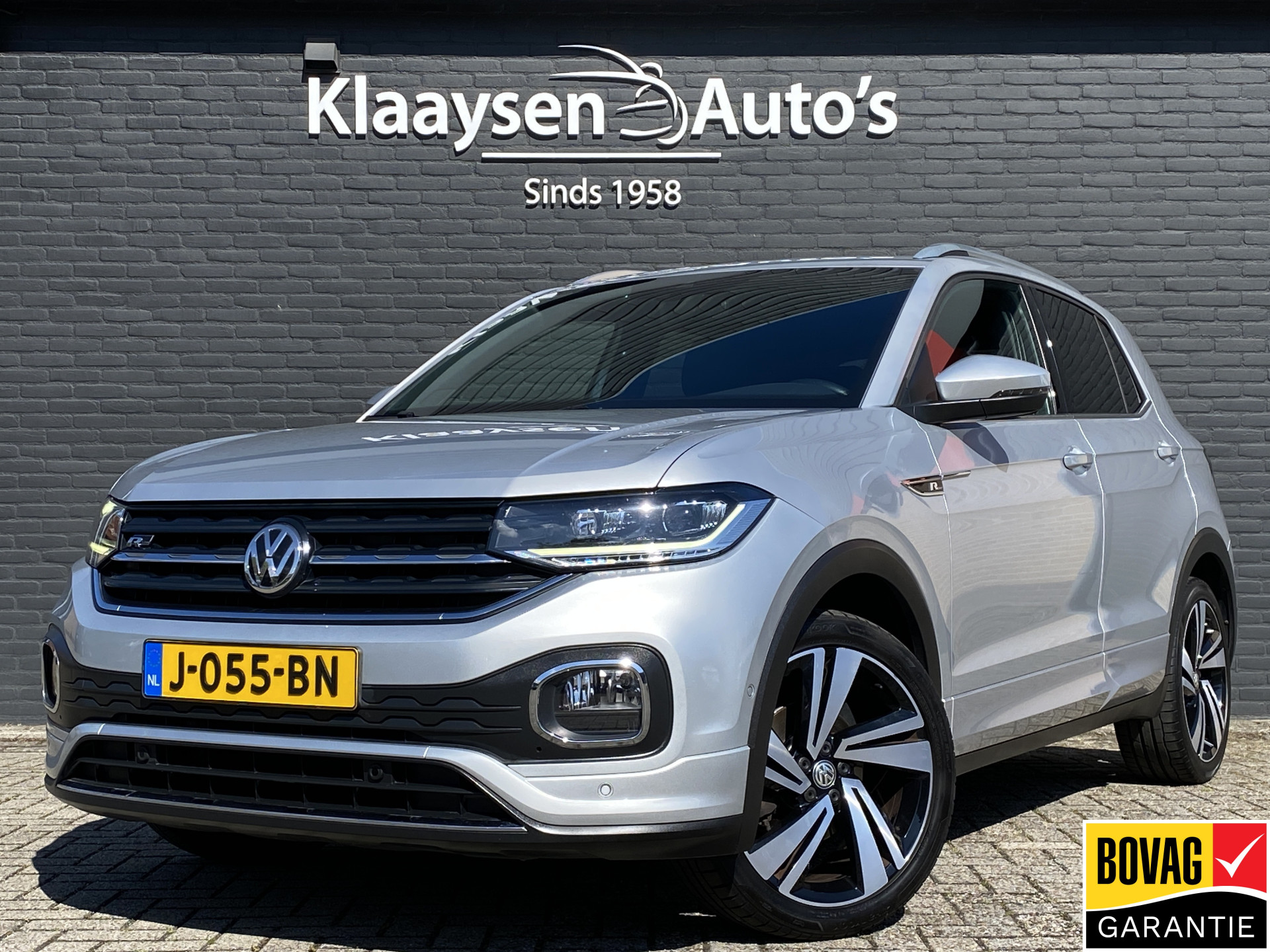 Volkswagen T-Cross 1.0 TSI R Line 116 pk | dealer onderh. | virtual cockpit | navigatie | camera | stoelverwarming | apple carplay | keyless go