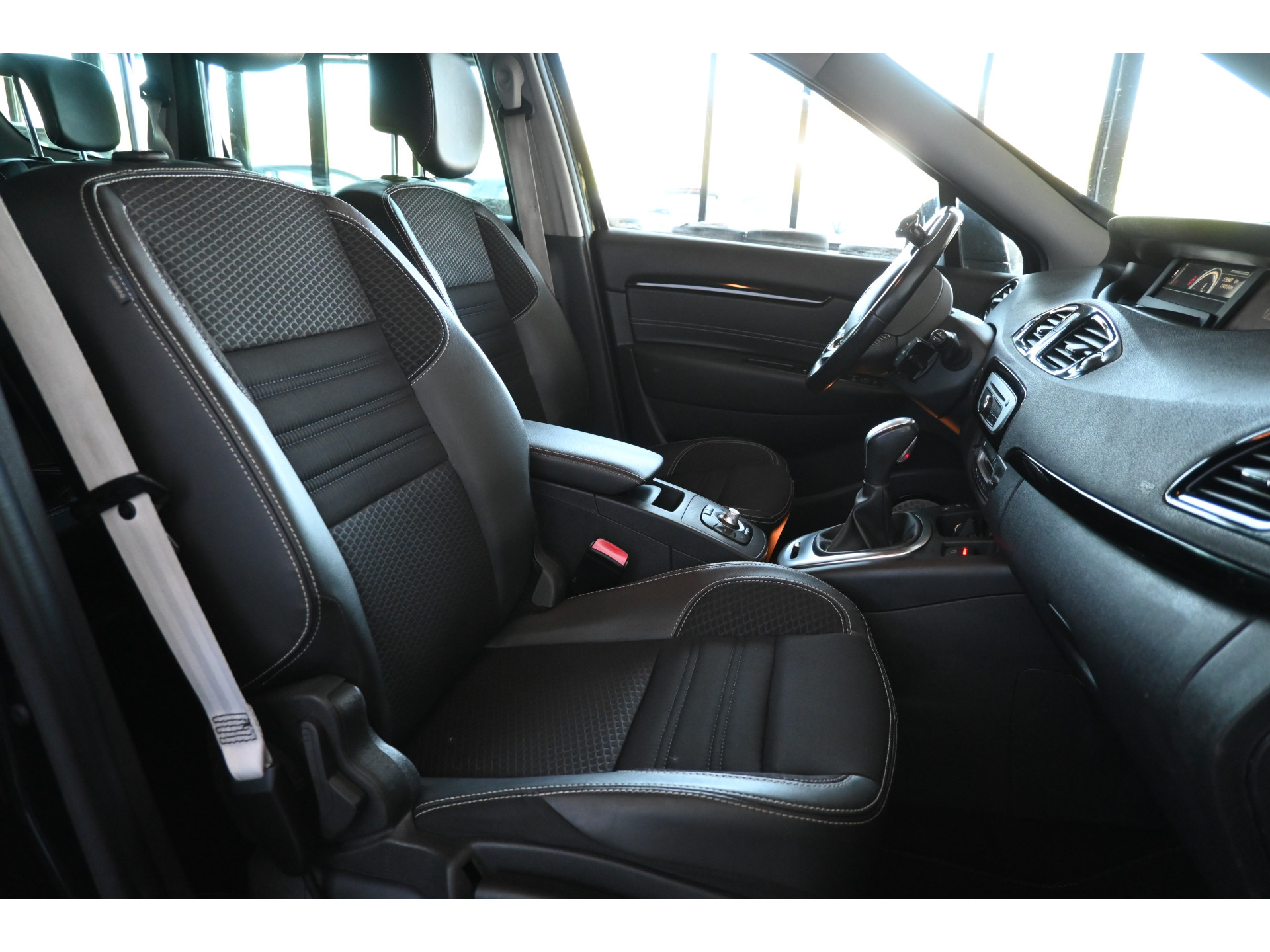 Renault Grand Scenic 1.5 dCi Bose Automaat Clima Navigatie Cruise Control Rijlaarprijs! Inruil Mogelijk!