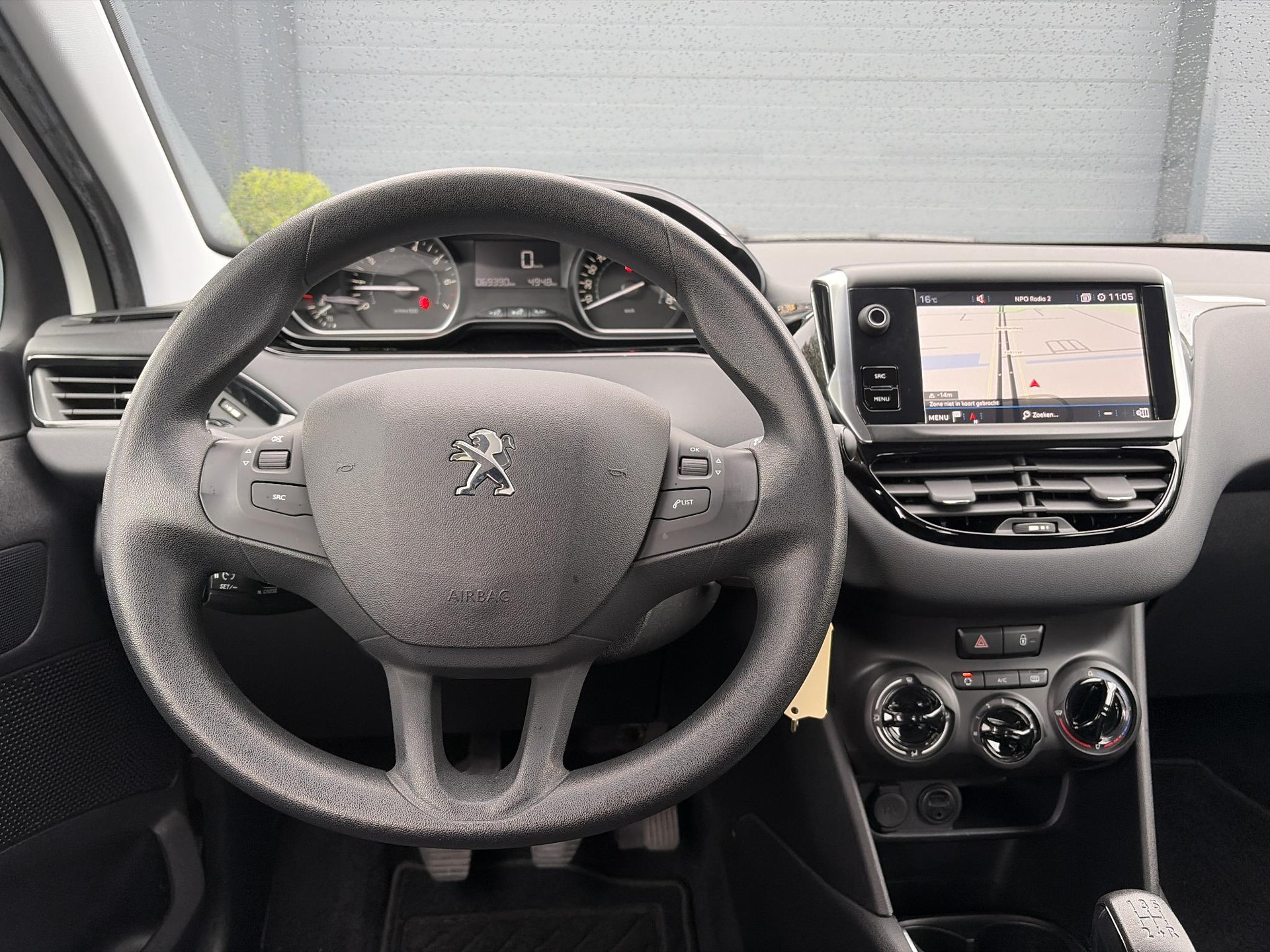 Peugeot 208 1.2 PureTech Blue Lion ✓D-riem vv 2024✓Dealer Onderhouden✓Carplay✓Navi✓Trekhaak✓2e Eigenaar✓Recent beurt gehad✓Airco✓Cruise✓Pdc✓5 Deurs✓Weinig Km✓N.A.P✓Apk tot 08-2027