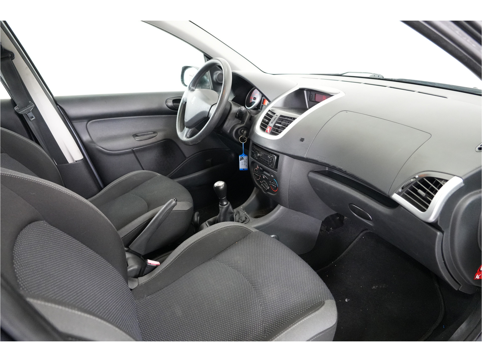 Peugeot 206 + 1.1 XR 5 dr. | Bluetooth | Str. Bekr. | El. ramen |