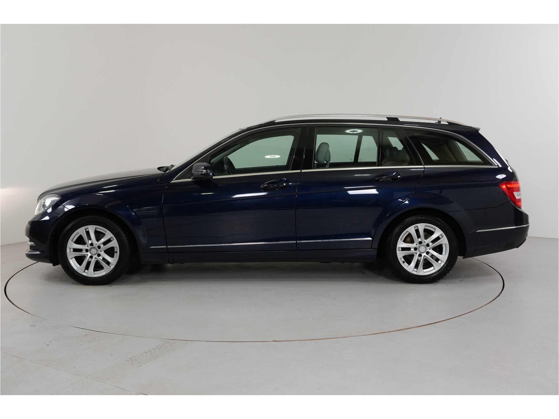 Mercedes-Benz C-klasse Estate 180 Ambition Avantgarde | Trekhaak | El. Stl. verst. | Navi | Cruise | PDC | Bluetooth |