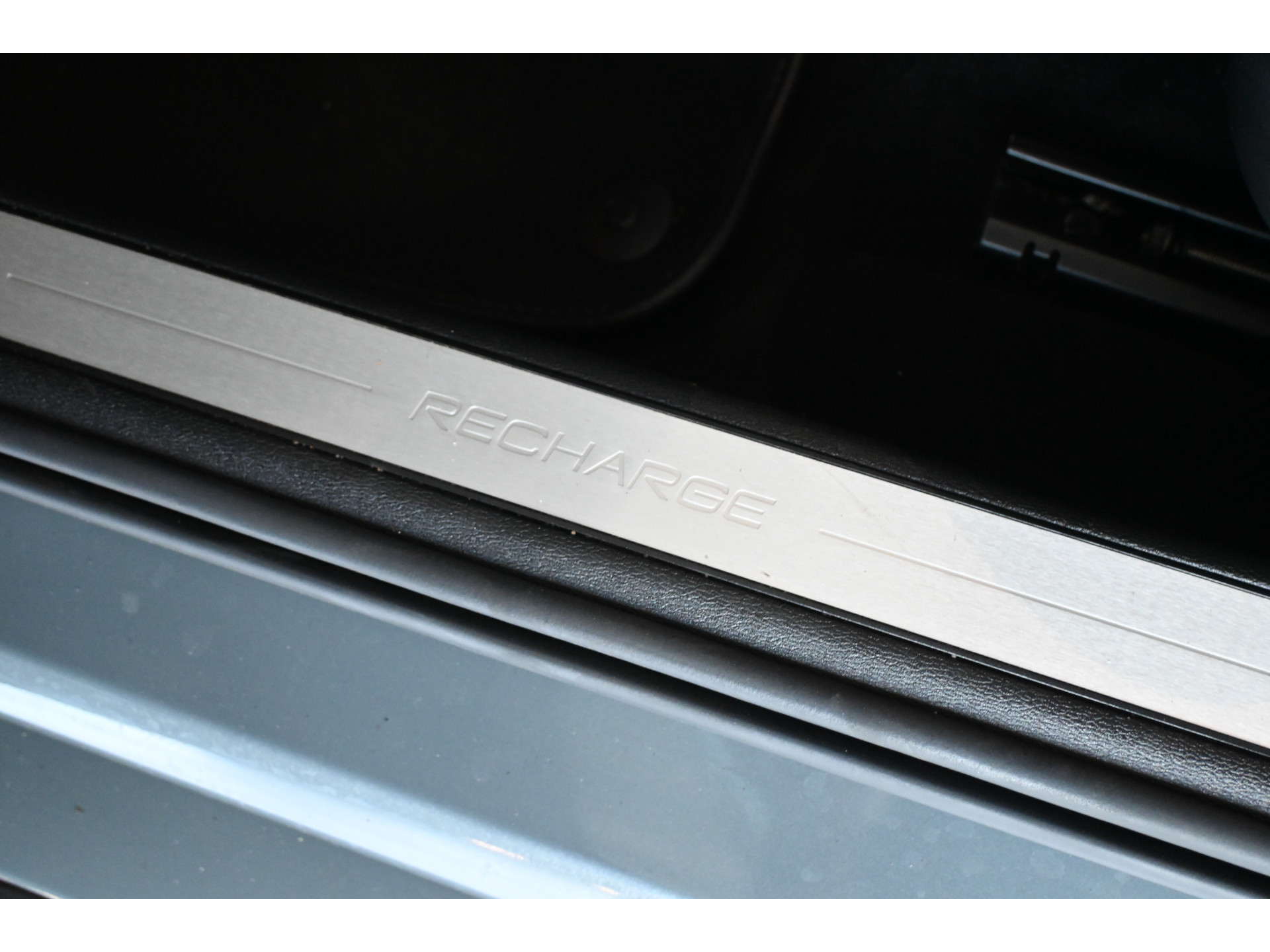 Volvo V60 2.0 T8 Plug-in hybrid AWD Plus Bright Panoramdak Stoelverwarming Carplay Led Adaptieve Cruise  Clima Lane Assist Camera 100% Onderhouden! Inruil Mogelijk!