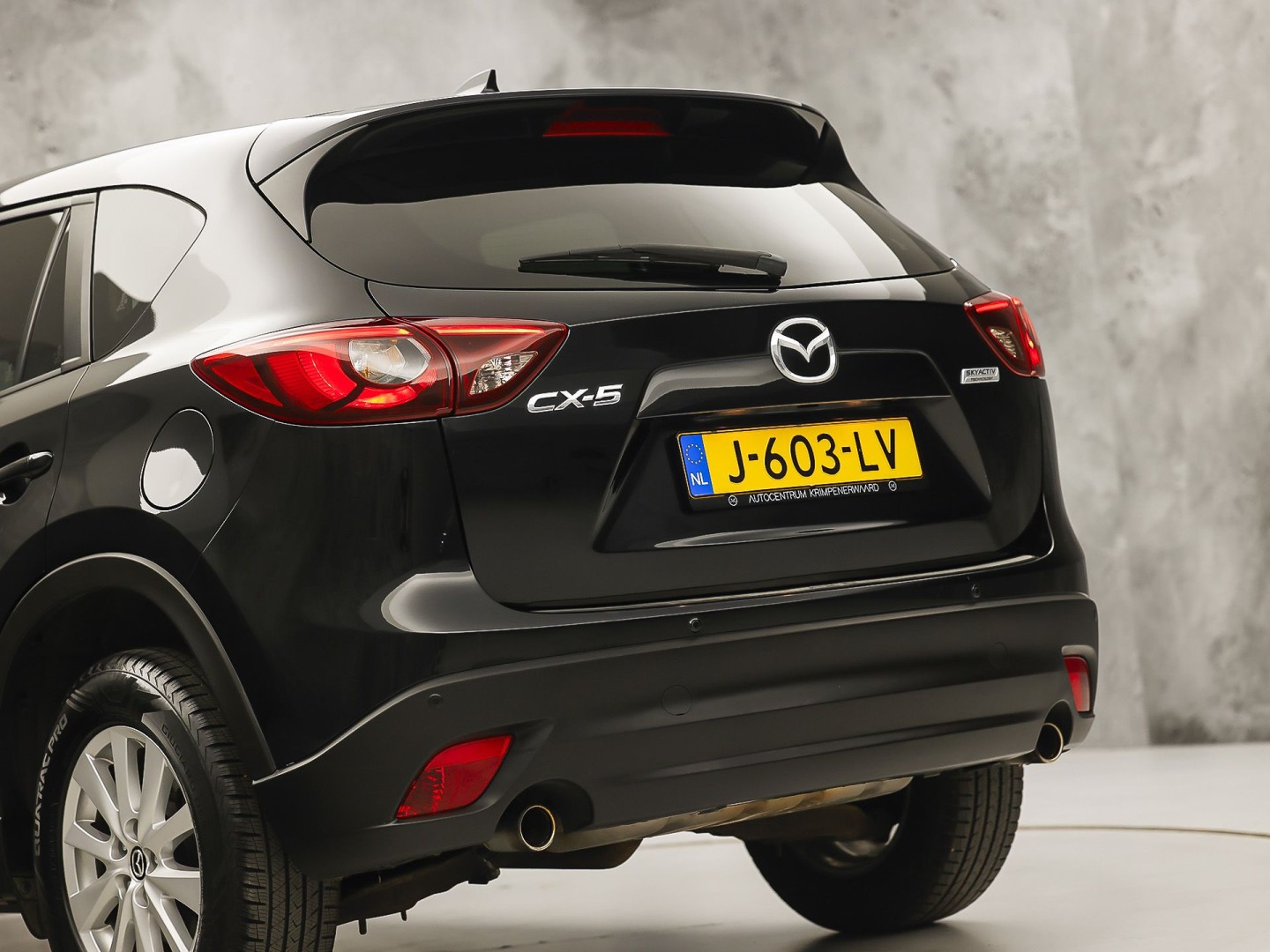 Mazda CX-5 2.0 SkyActiv-G 165 TS 2WD (NAVIGATIE, CLIMATE, STOELVERWARMING, GETINT GLAS, PARKEERSENSOREN, CRUISE, NIEUWE APK, NIEUWSTAAT)