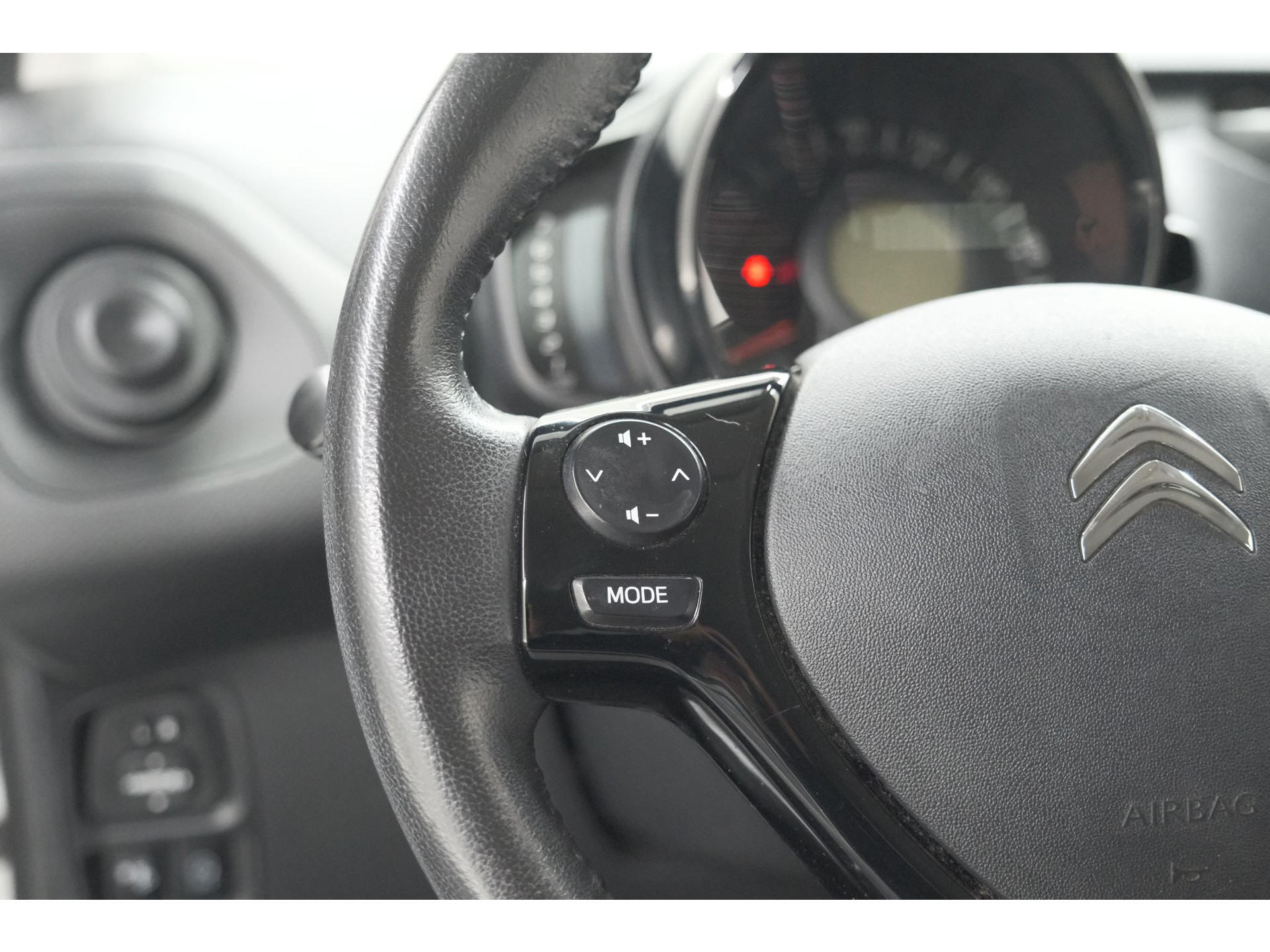 Citroen C1 1.0 VTi Feel | Airco | Bluetooth | Elektrische Ramen | 5 Deurs