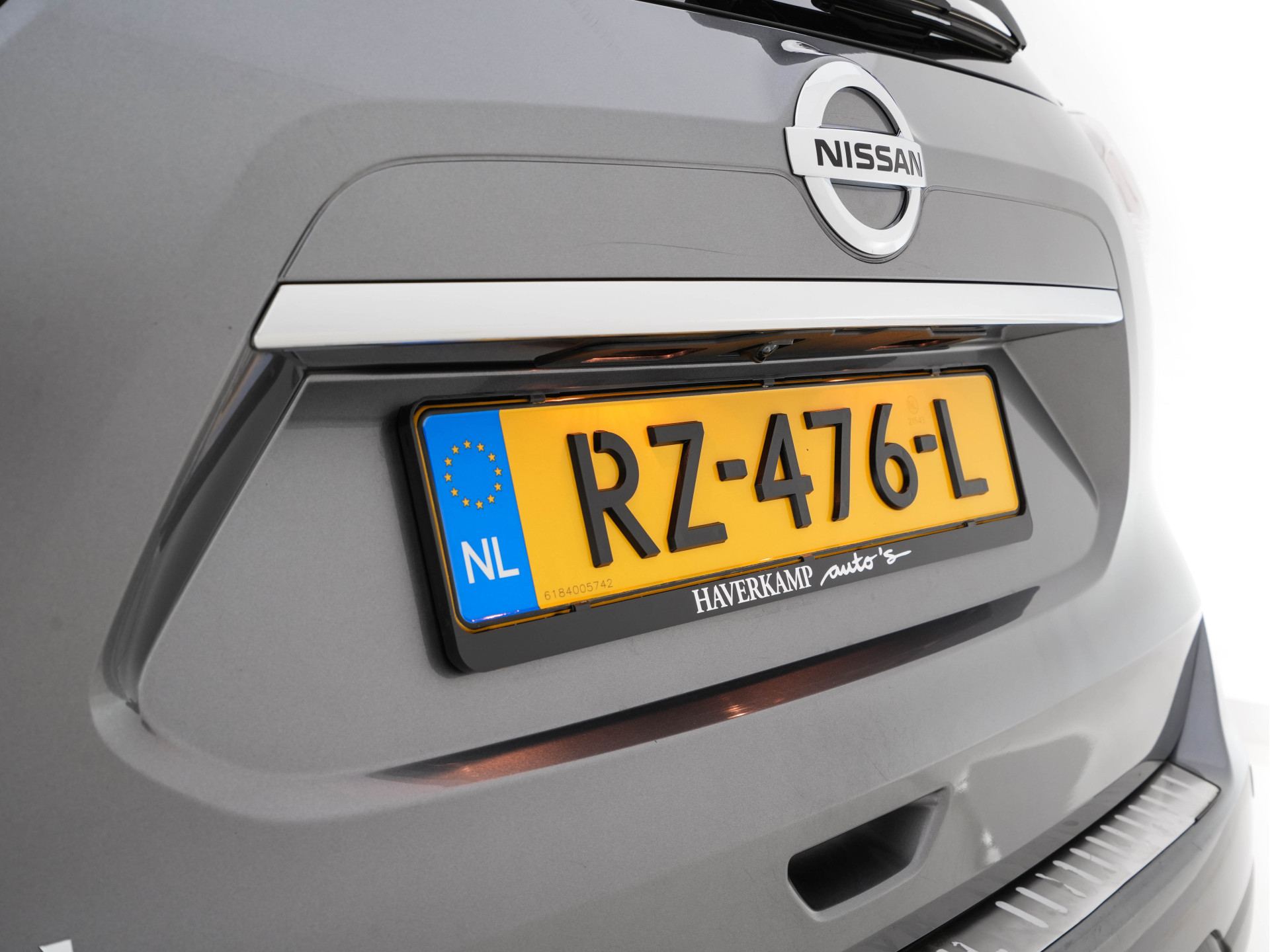 Nissan X-Trail 1.6 dCi Tekna (INCL-BTW) Aut. *PANO | LEATHER | FULL-LED | TOP-VIEW | JBL-AUDIO | BLINDSPOT | KEYLESS | HEATED-COMFORTSEATS | NAVI-FULLMAP | CARPLAY | PRIVACY-GLASS | 19''ALU*