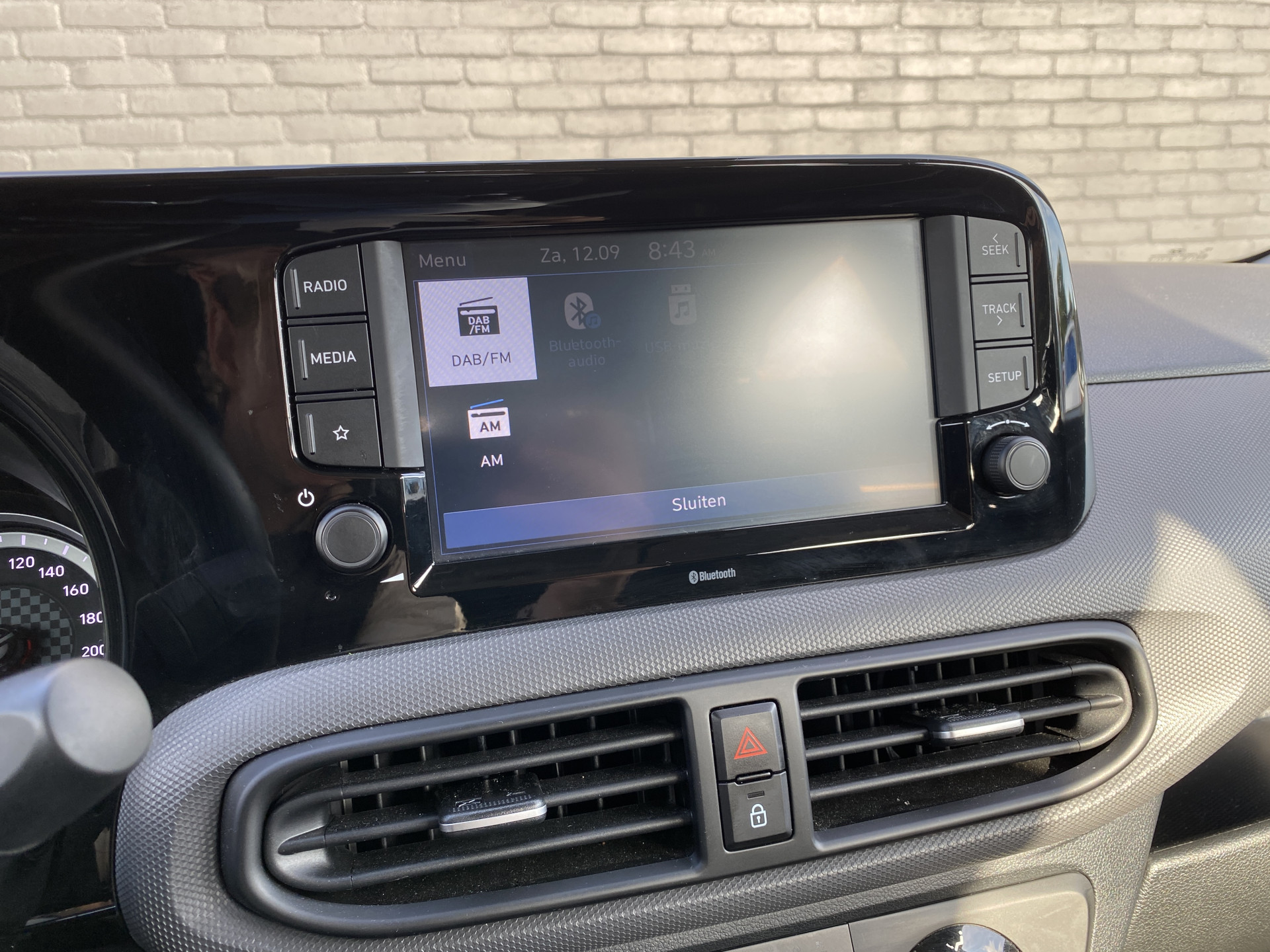 Hyundai i10 1.0 Comfort | 1e eigenaar | airco | apple carplay | cruise control | all season banden | dab | apk t/m 6-2028