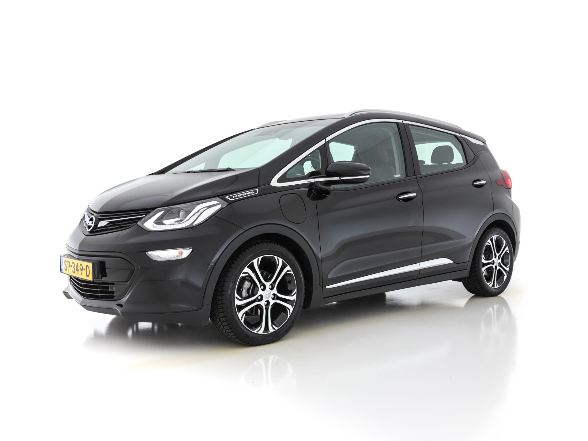 Opel Ampera-e Business Executive 60 kWh (INCL-BTW)  Aut. *LEATHER | BOSE-SOUNDSYSTEM | DIGI-COCKPIT | KEYLESS | CCS-FASTLOADER | FULL-LED | DAB | NAVI-FULLMAP | CRUISE | CARPLAY | LANE-ASSIST | COMFORT-SEATS | 17"ALU*