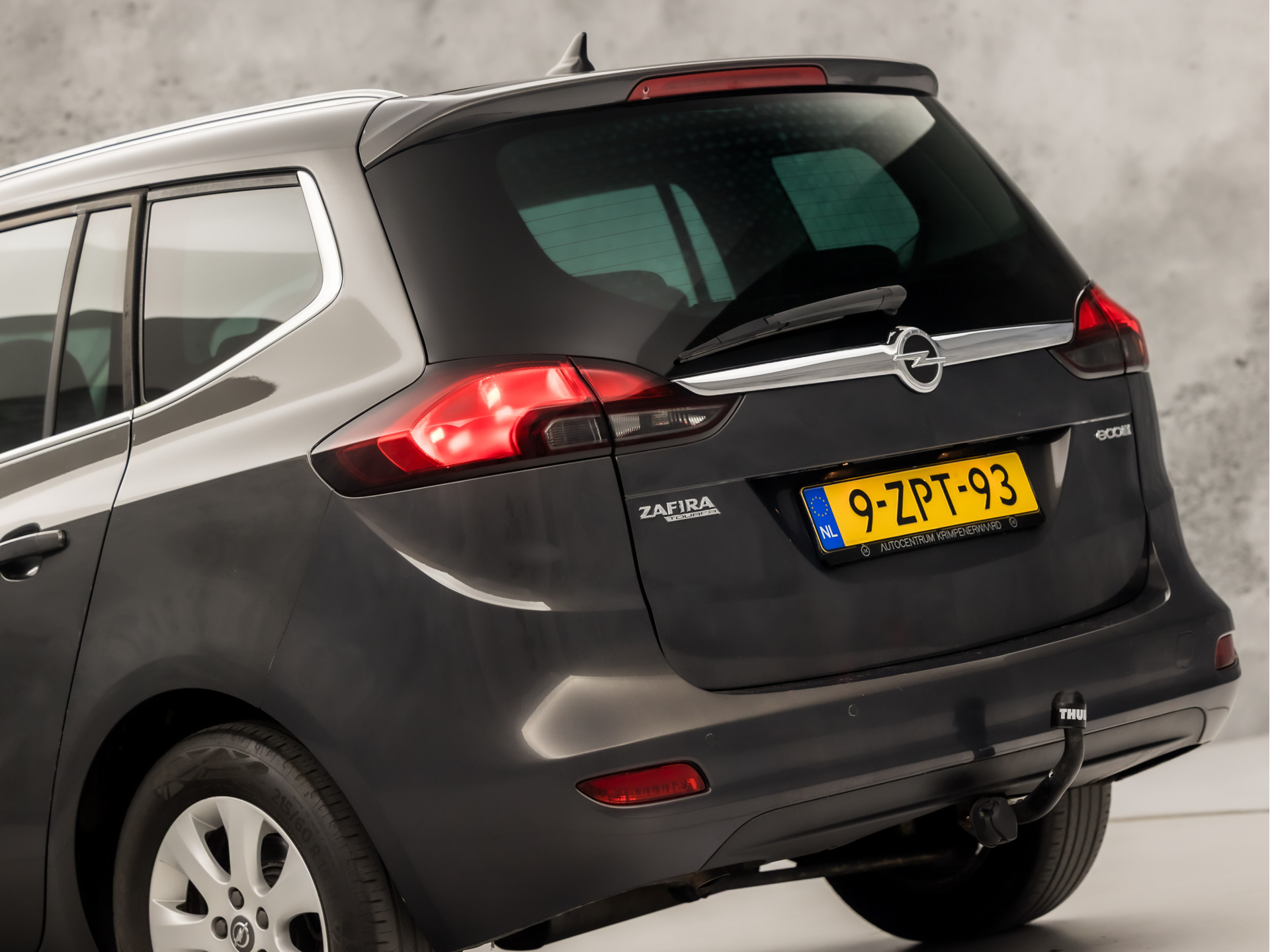 Opel Zafira Tourer 1.4 Sport 7 Persoons (NAVIGATIE, CRUISE, GETINT GLAS, SPORTSTOELEN, LM VELGEN, TREKHAAK, NIEUWSTAAT)