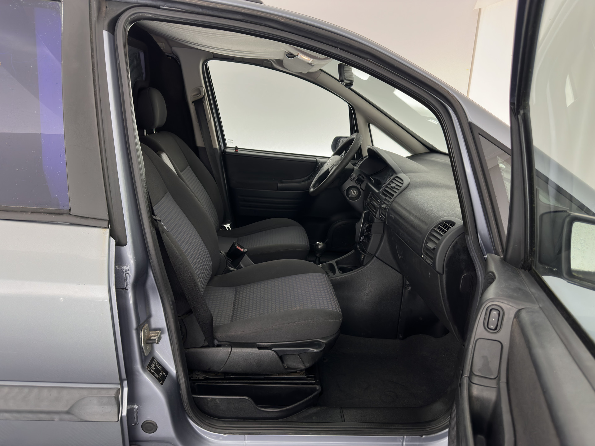 Opel Zafira 2.0 DTi Comfort [ VAN ] *AIRCO | CRUISE | RADIO-CD | TOWBAR*