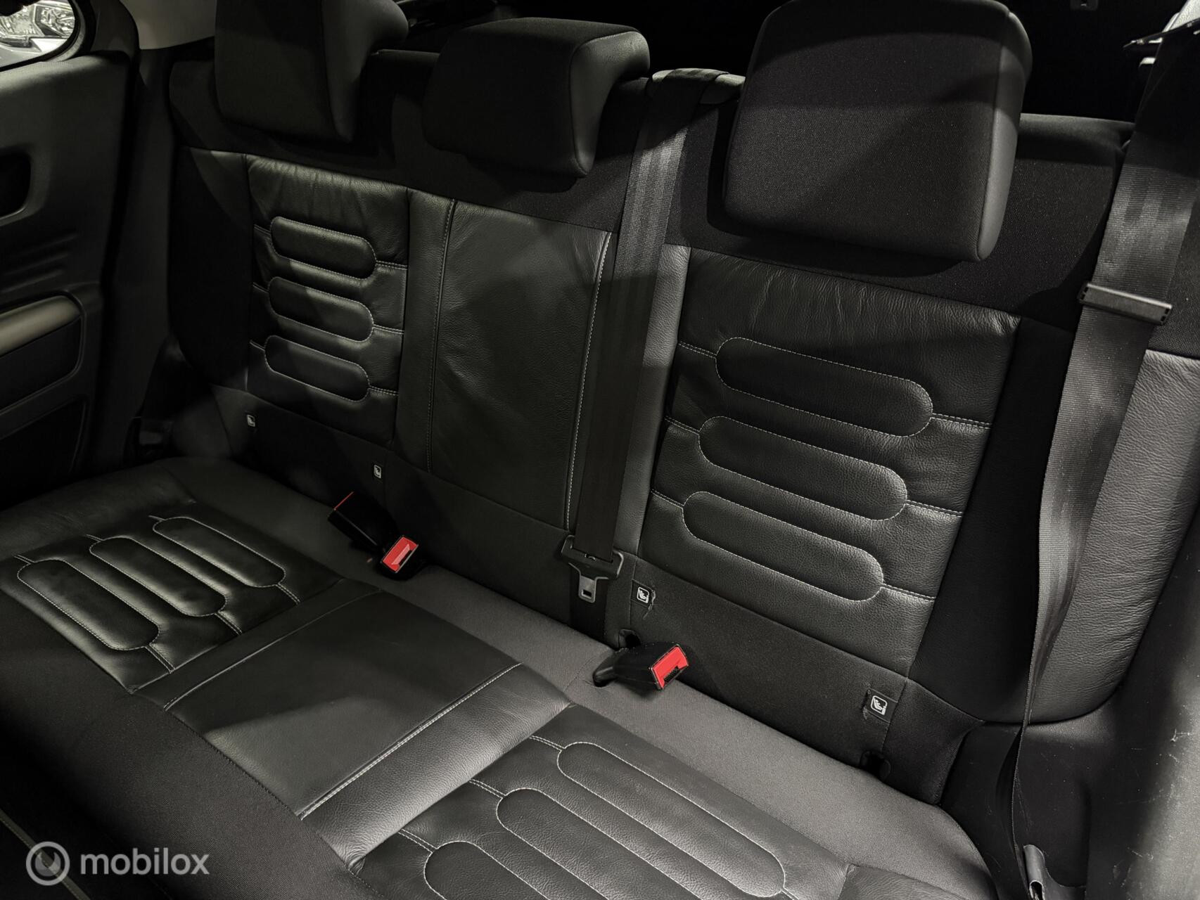 Citroën C4 Cactus 1.2 PureTech Shine|Automaat|NAP|Camera|Navi