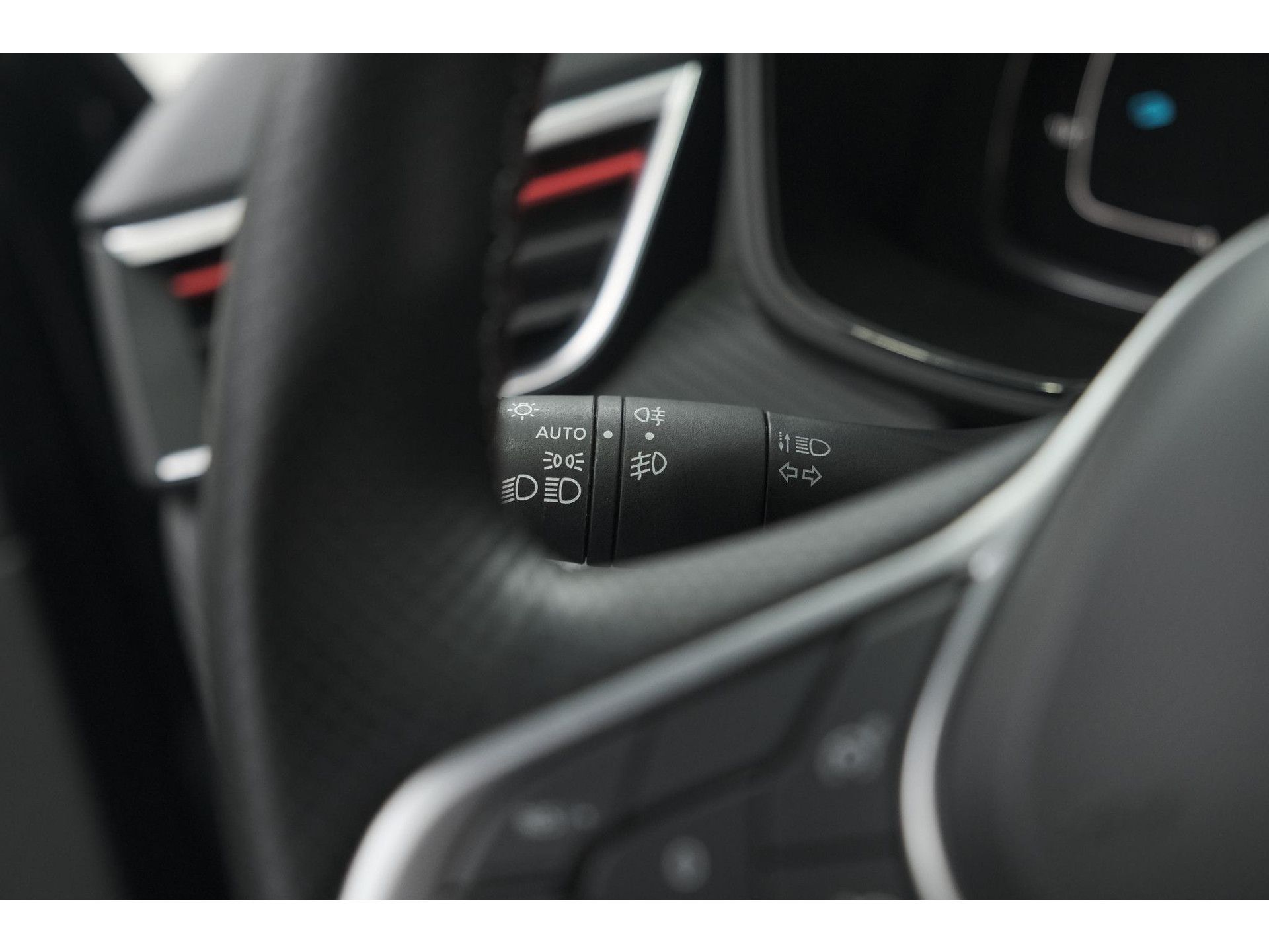 Renault Clio 1.6 E-Tech Hybrid 140 R.S. Line | 360 Camera | Apple Carplay | 9.3 Inch Groot Scherm | Sportstoelen