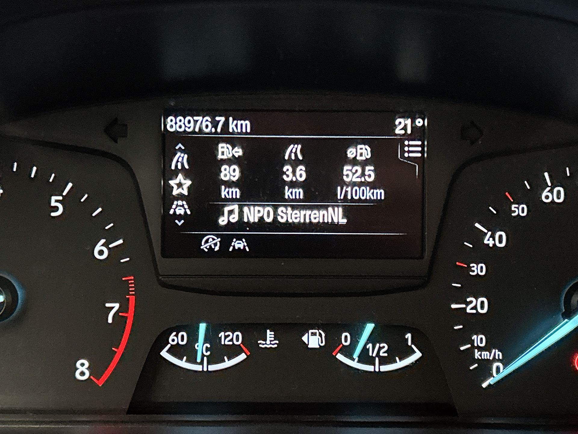 Ford Fiesta Trend 86PK | LM VELGEN | VERWARMDE VOORRUIT | PARK. SENSOREN