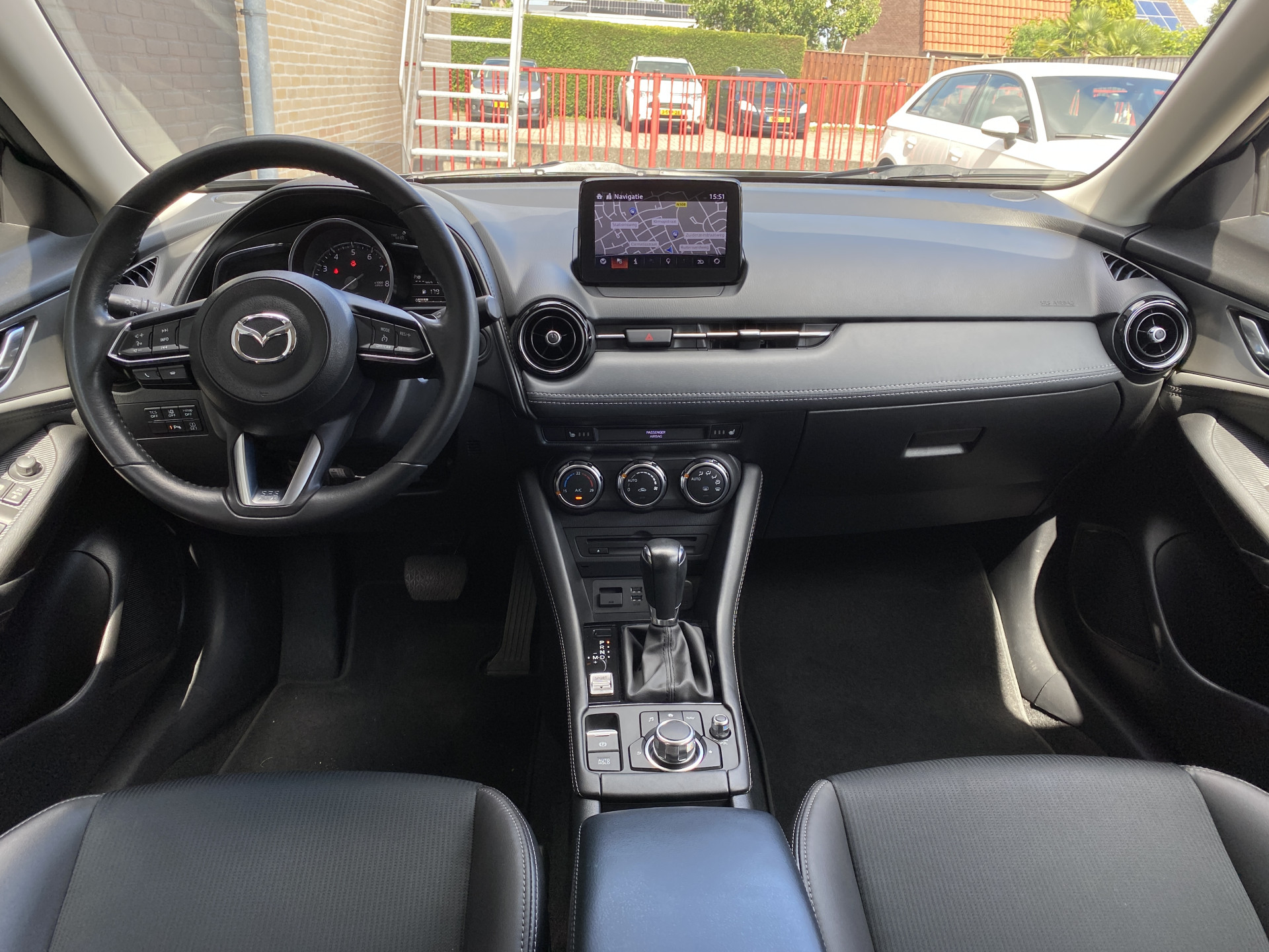 Mazda CX-3 2.0 SkyActiv-G 120 GT-M AUT. | navigatie | trekhaak | leder interieur | head up display | camera | apple carplay
