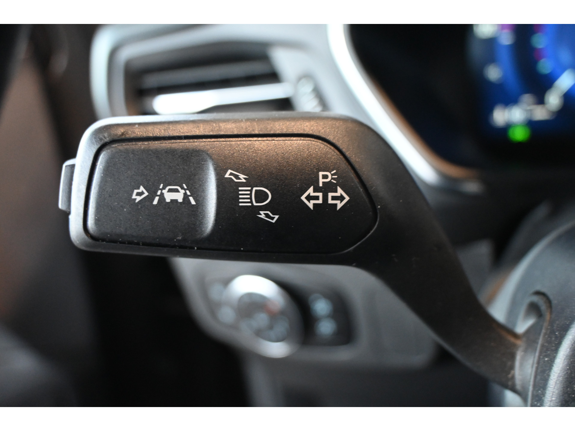 Ford Focus Wagon 1.0 EcoBoost Hybrid Titanium X Nap! Cruise Clima Full LED Trekhaak CarPlay Navigatie Inruil Mogelijk!