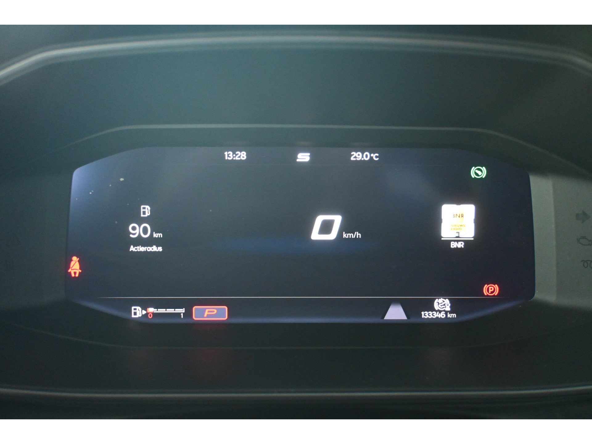 CUPRA Formentor 1.5 TSI Automaat Clima Adaptieve cruise Navigatie Apple carplay Trekhaak PDC Inruil mogelijk