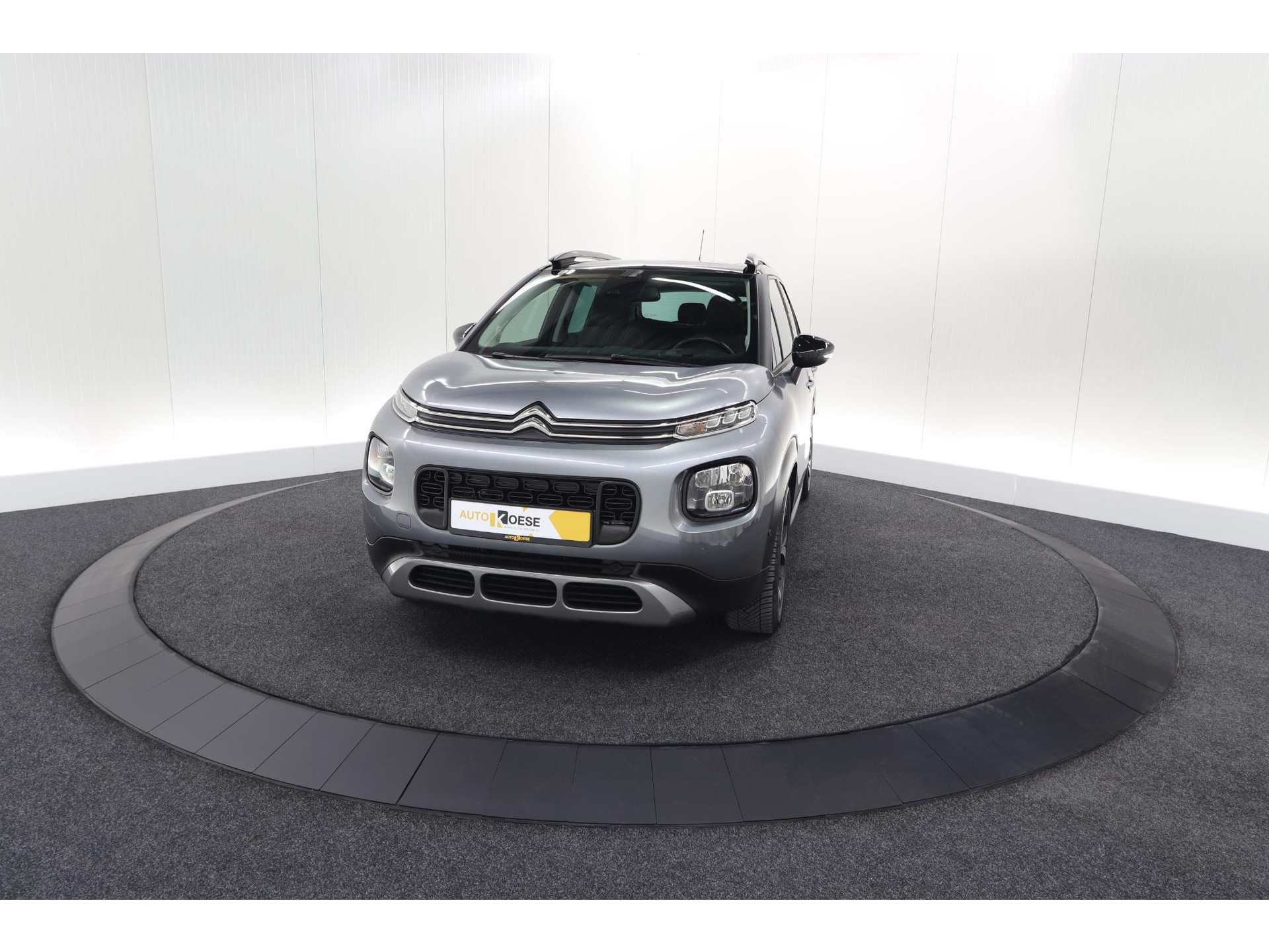 Citroen C3 Aircross PureTech 110 EAT6 Shine | Trekhaak | Panoramadak | Head-Up Display | Camera | Navigatie
