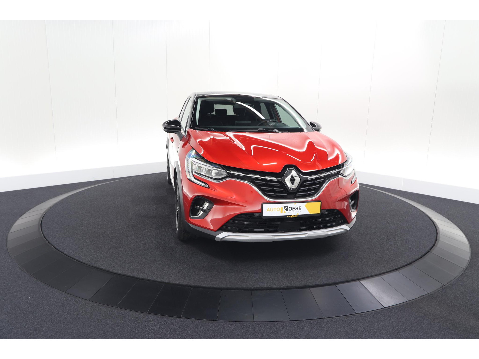Renault Captur 1.6 E-Tech full hybrid 145 techno | Navigatie | Camera | Apple Carplay | 9.3 Inch Grootscherm