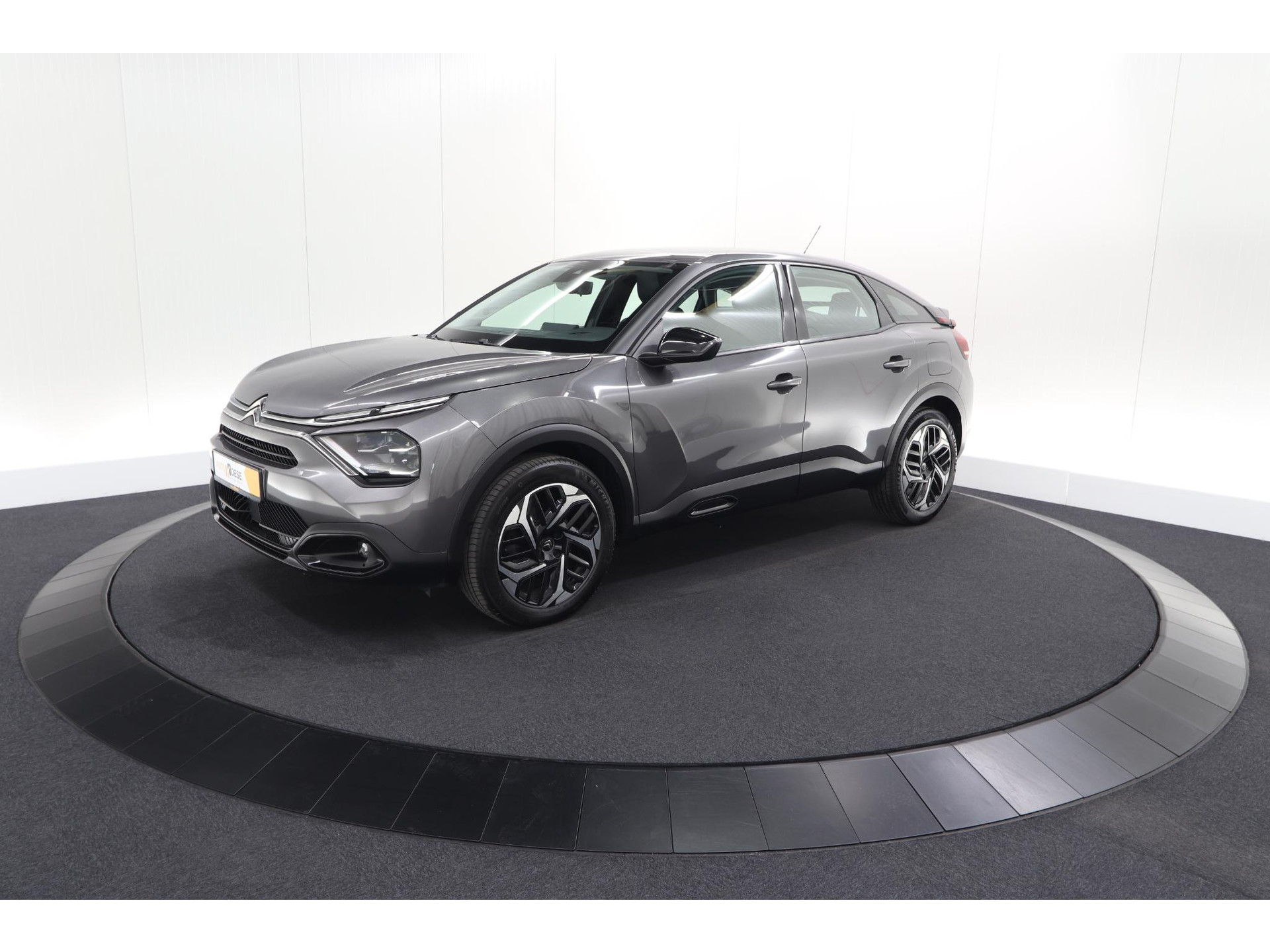 Citroen C4 Puretech 130 Feel Pack | Head-Up Display | Camera | Navigatie | Keyless Entry