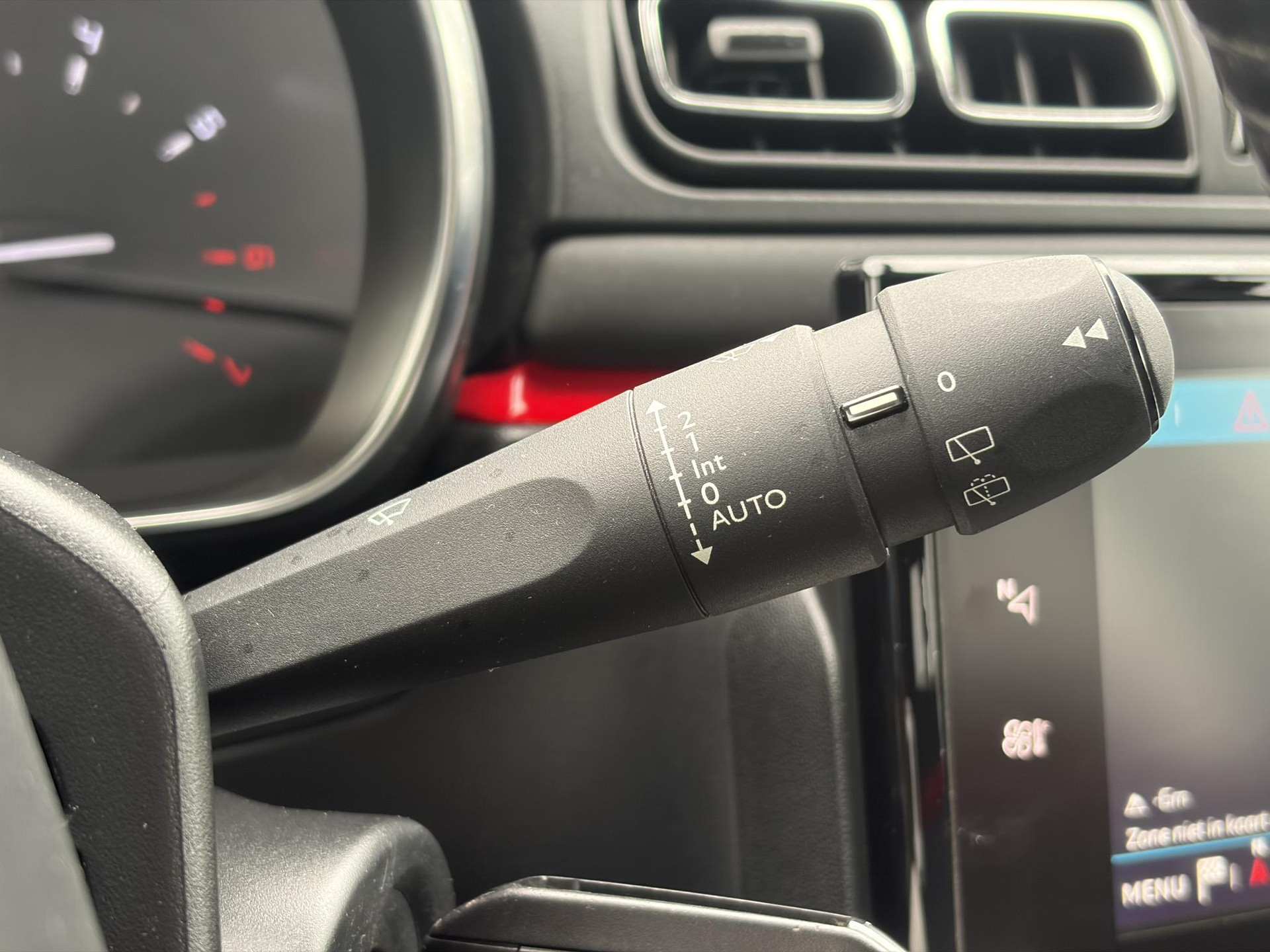 Citroen C3 1.2 PureTech S&S Shine D-riem vv in 08-2026 l 1e Eigenaar l Camera l Carplay l Navi l 110pk l Dealer Onderhouden l Clima l Cruise l 6 Bak l Pdc l Lm velgen l N.A.P l Apk tot 02-2027
