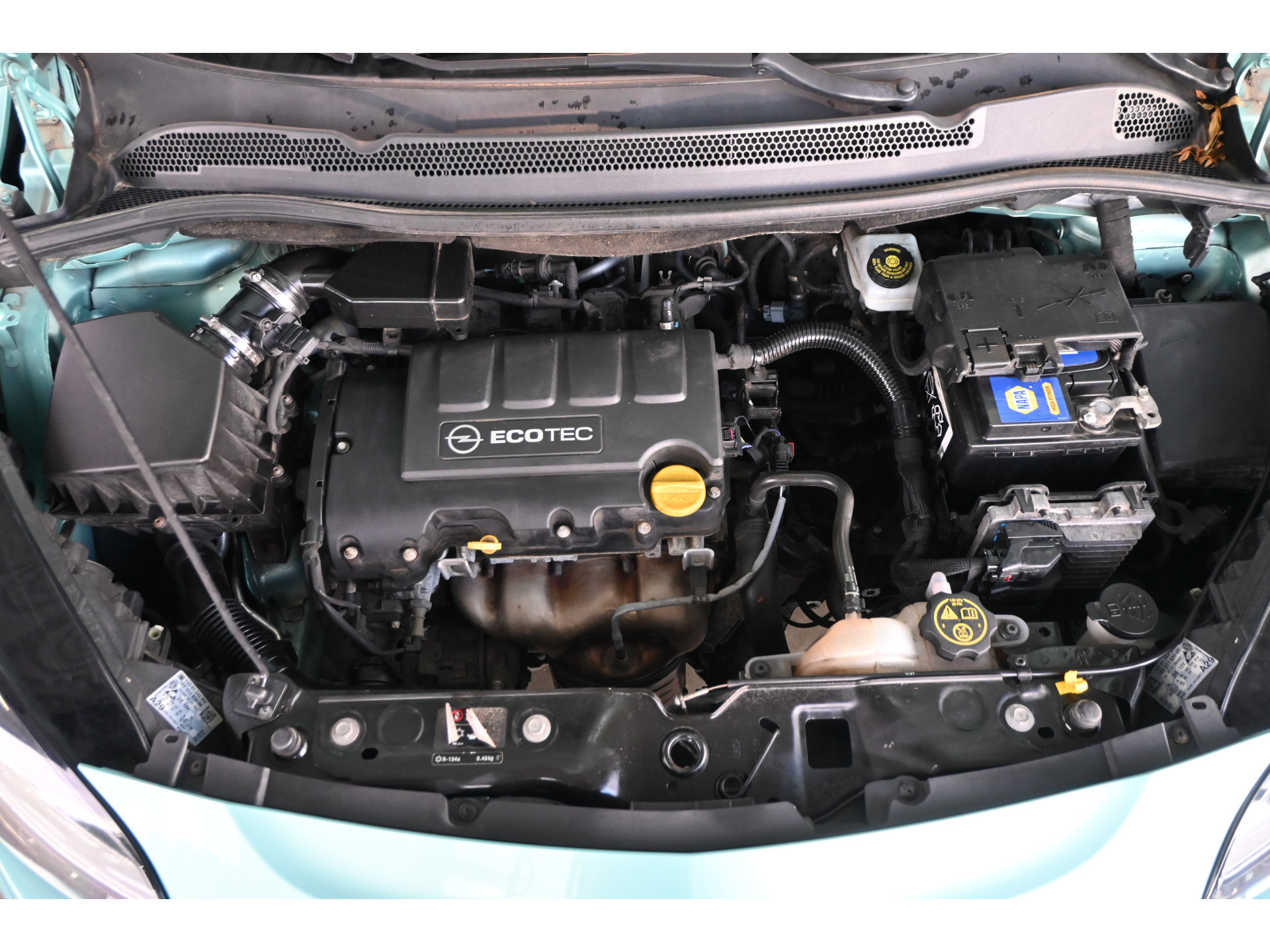 Opel Corsa 1.4 Edition Airco Cruise control Lichtmetaal Elektrisch Pakket Goed Onderhouden! Inruil Mogelijk!