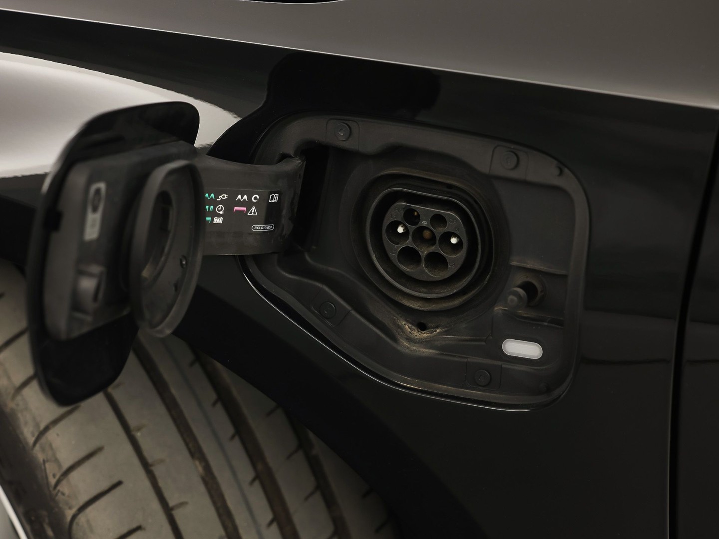 Audi A3 Sportback 40 TFSI e Sport 204Pk Automaat (APPLE CARPLAY, GROOT NAVI, LEDER, STOELVERWARMING, SPORTSTOELEN, ADAPTIVE CRUISE, GETINT GLAS, NIEUWSTAAT)