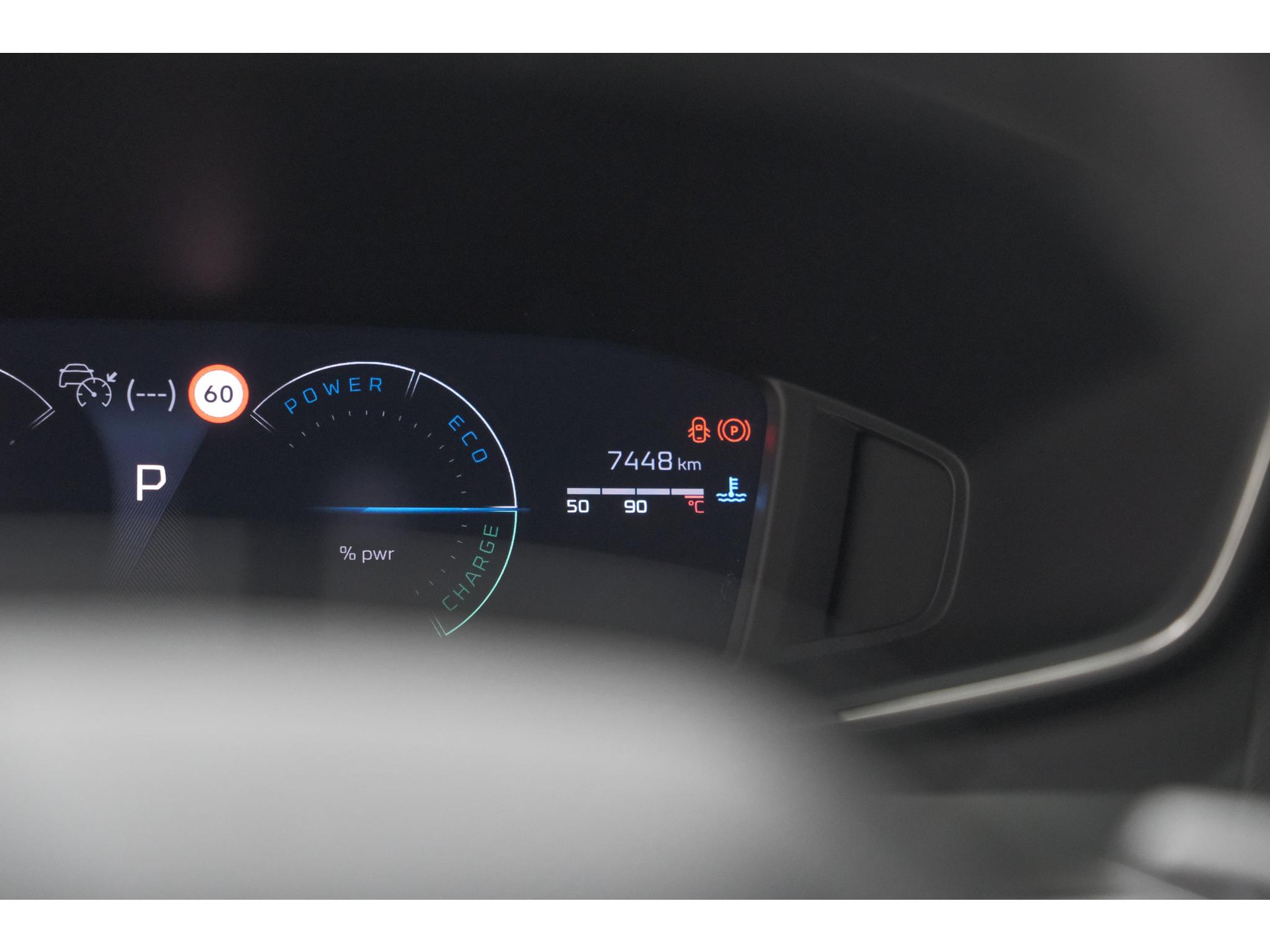 Peugeot 2008 Hybrid 145 e-DCS6 Allure | 360 Camera | Adaptieve Cruise Control | Dodehoekdetectie | Navigatie